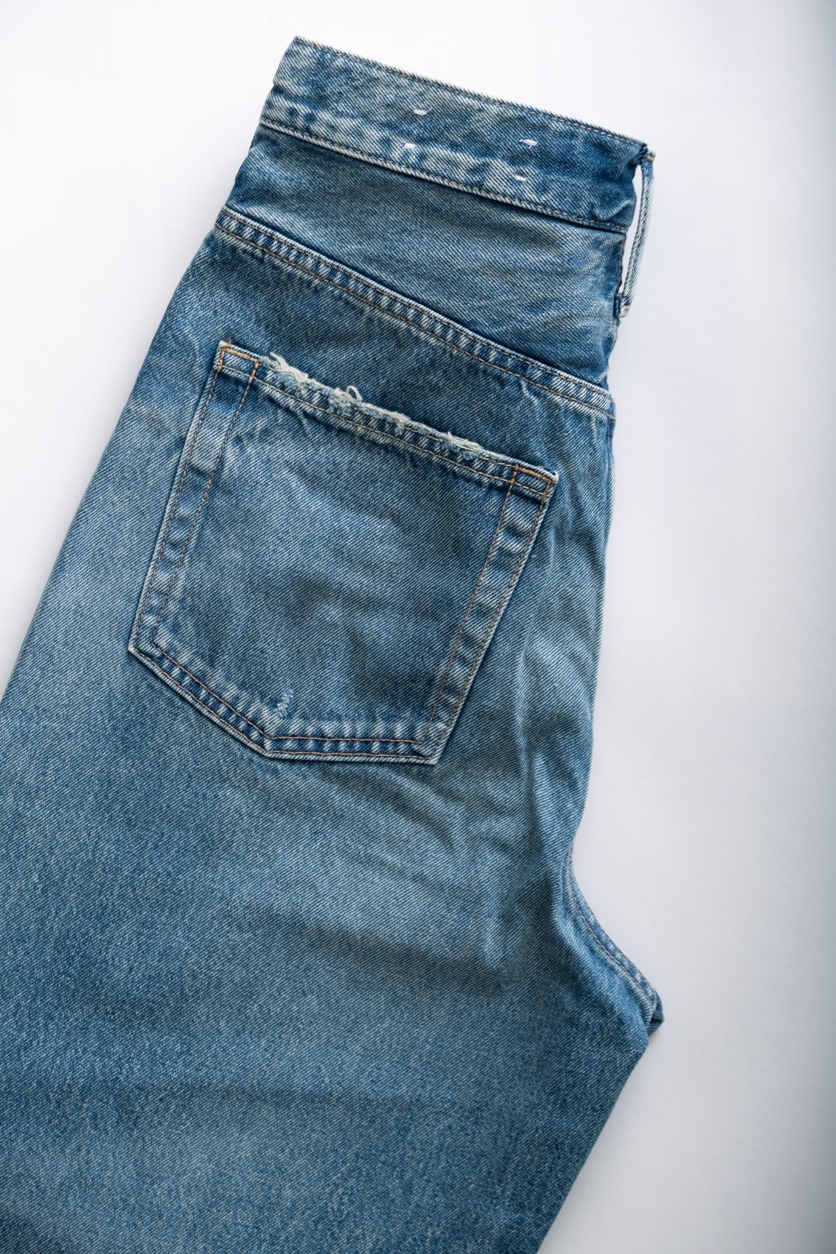 THE NIECE - AGED MID