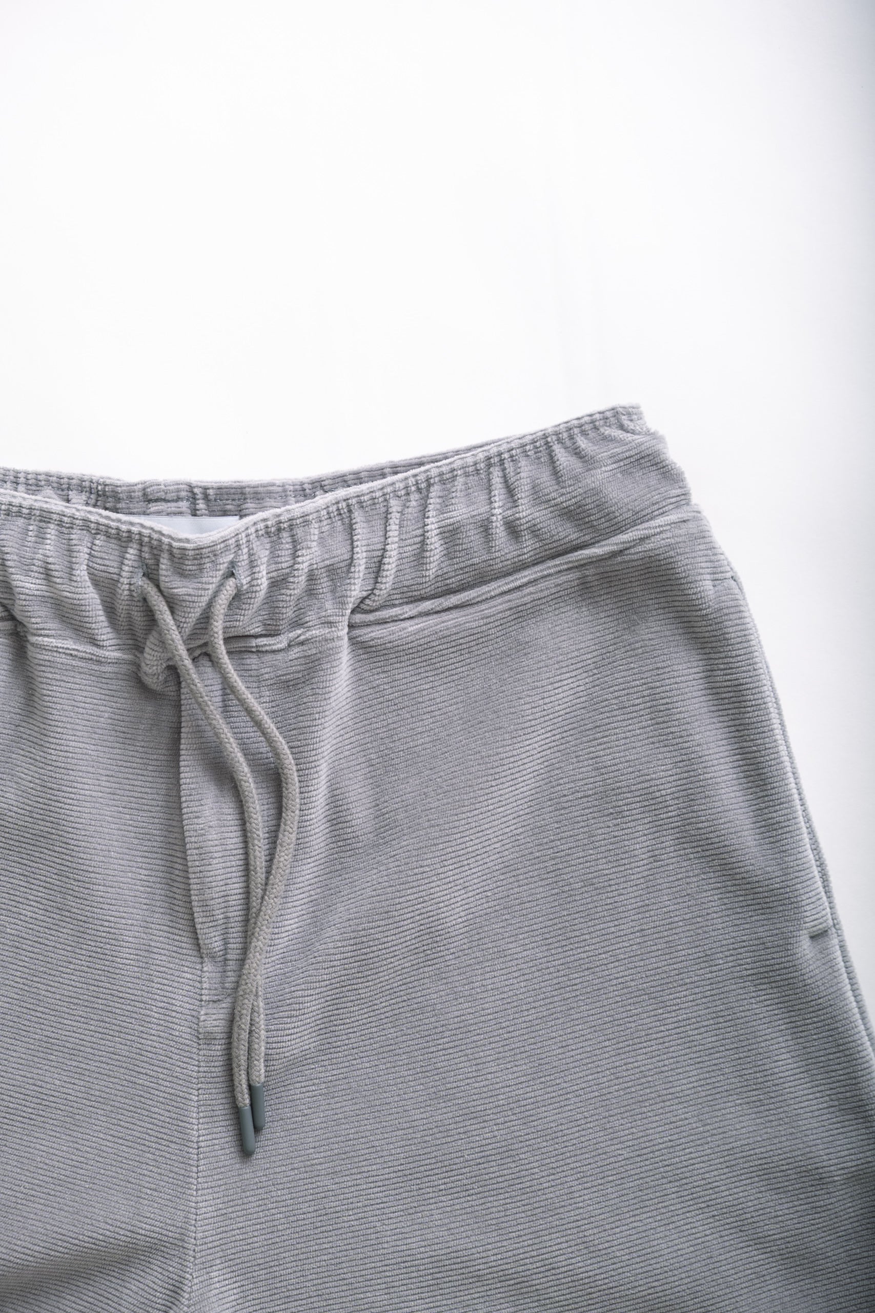 VELOUR SHORT - GARGOYLE