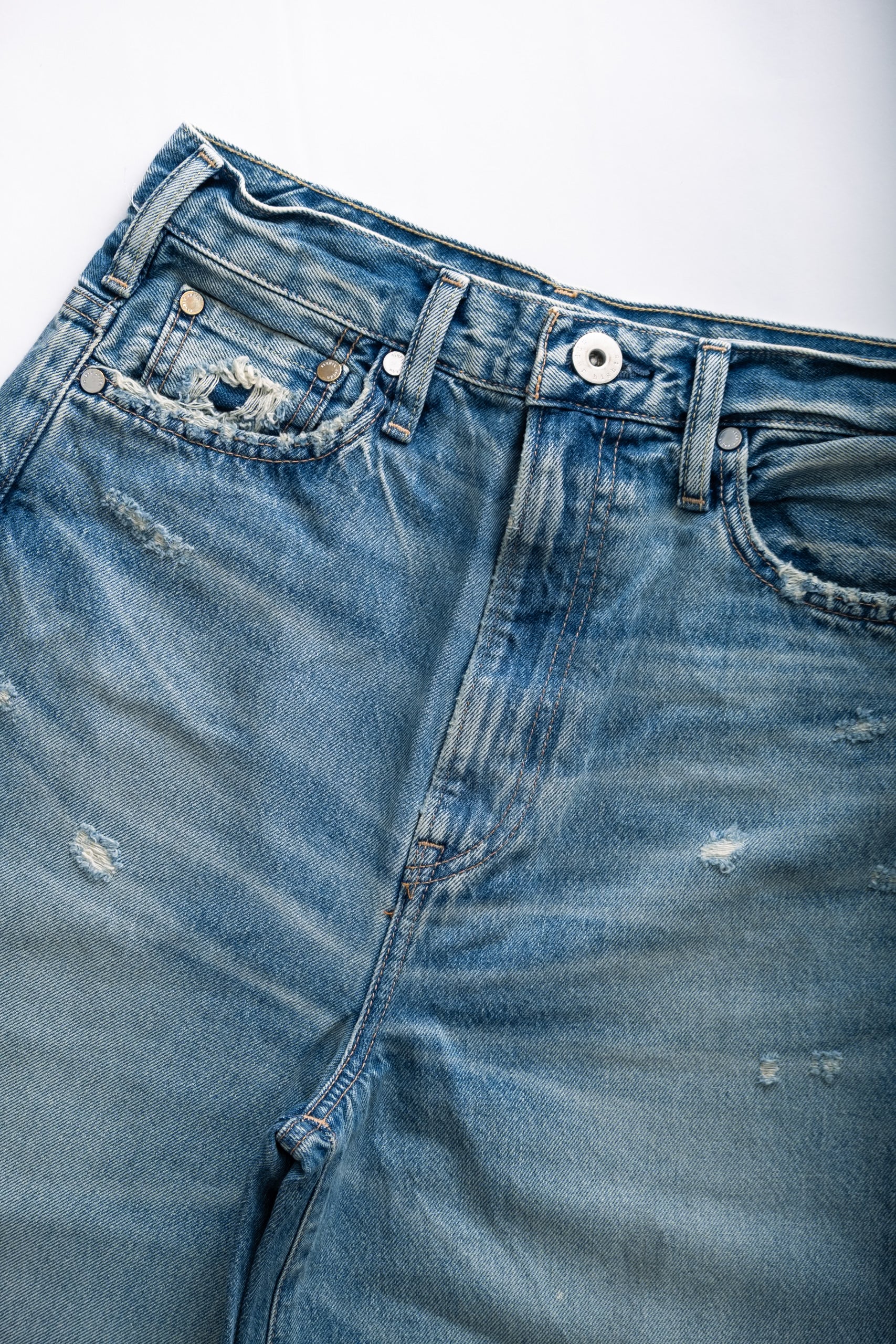 THE NIECE - AGED MID