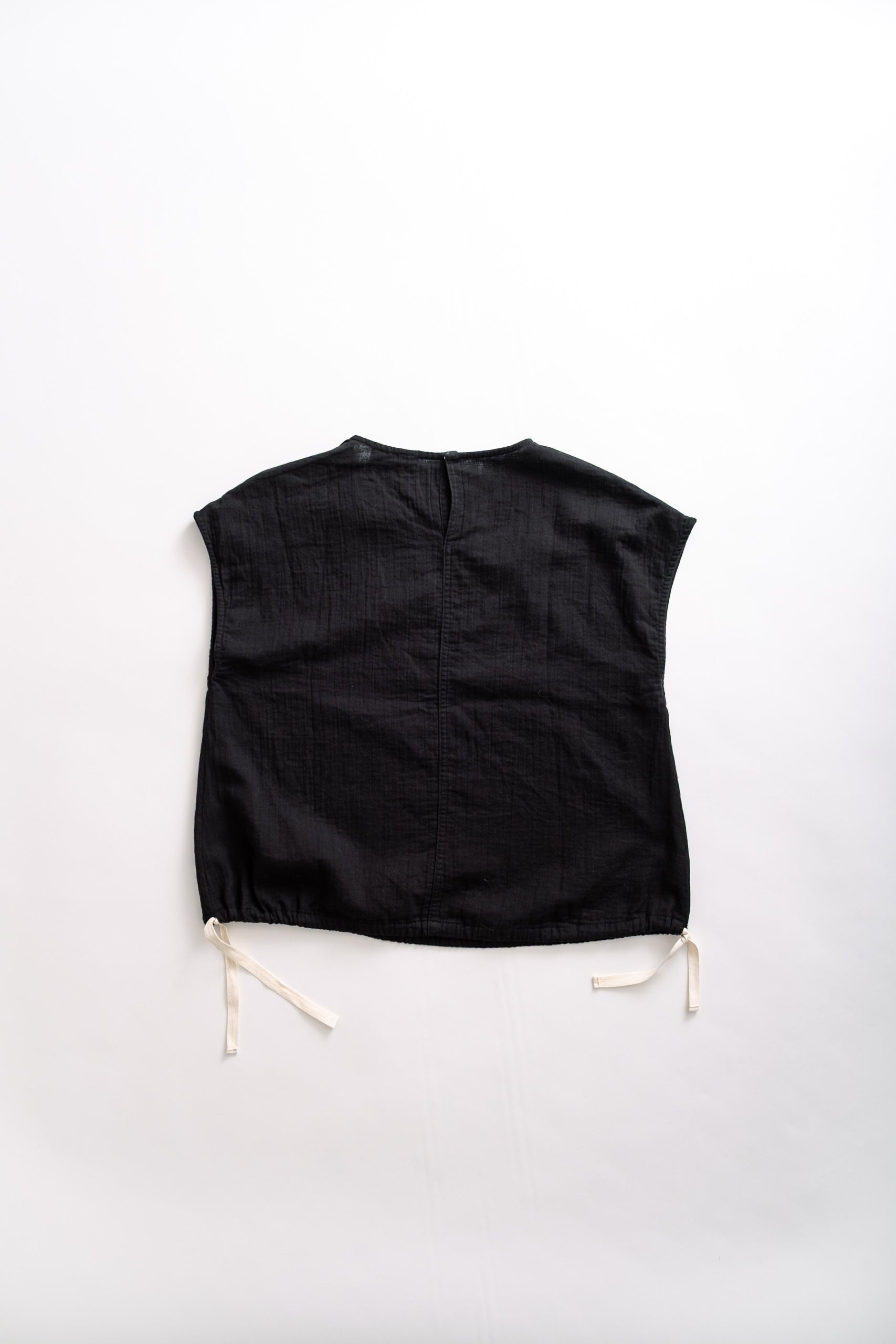 SLIP ON BLOUSE CAP SLEEVE - BLACK