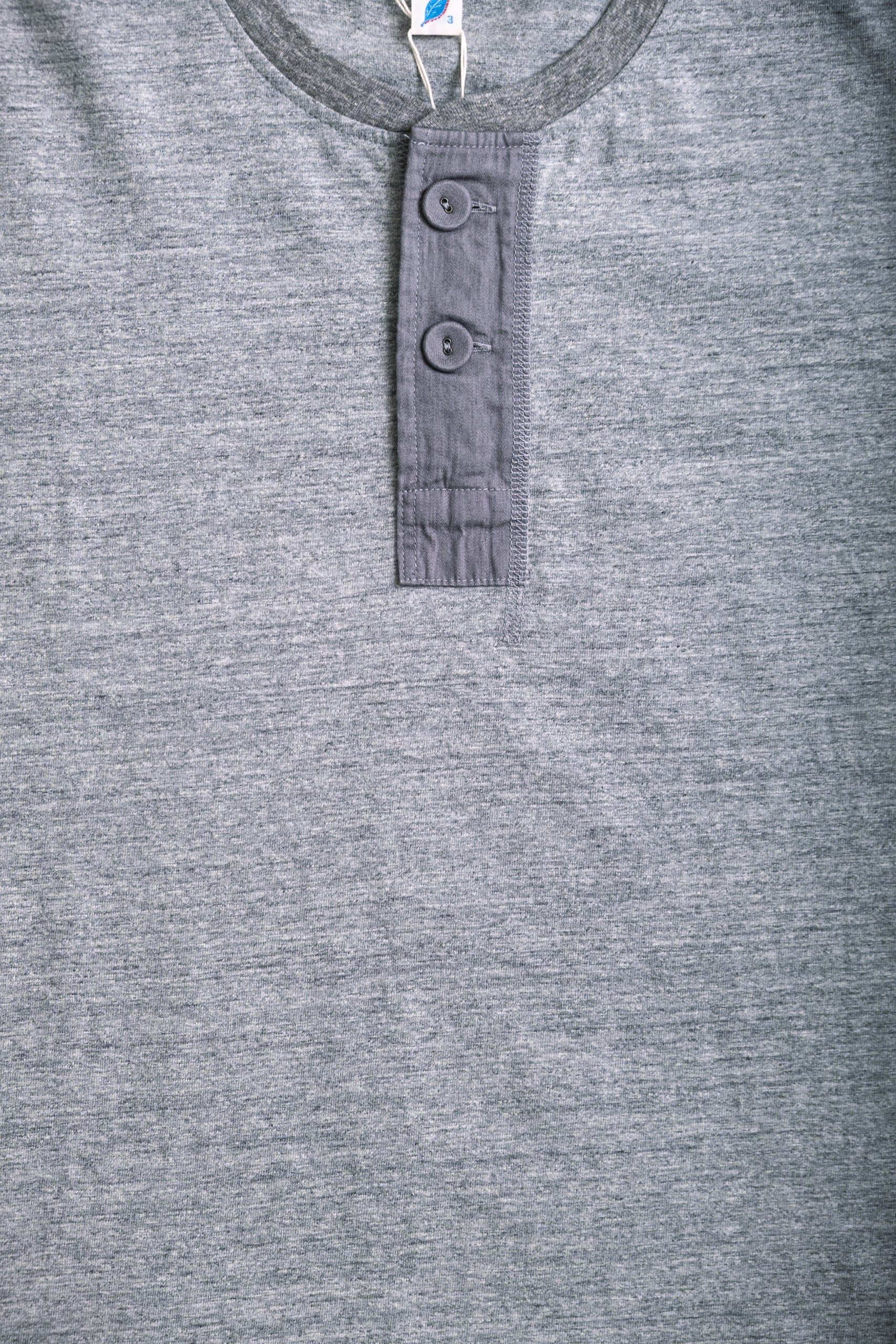 RIB CUFF HENLEY - LT HEATHER GREY