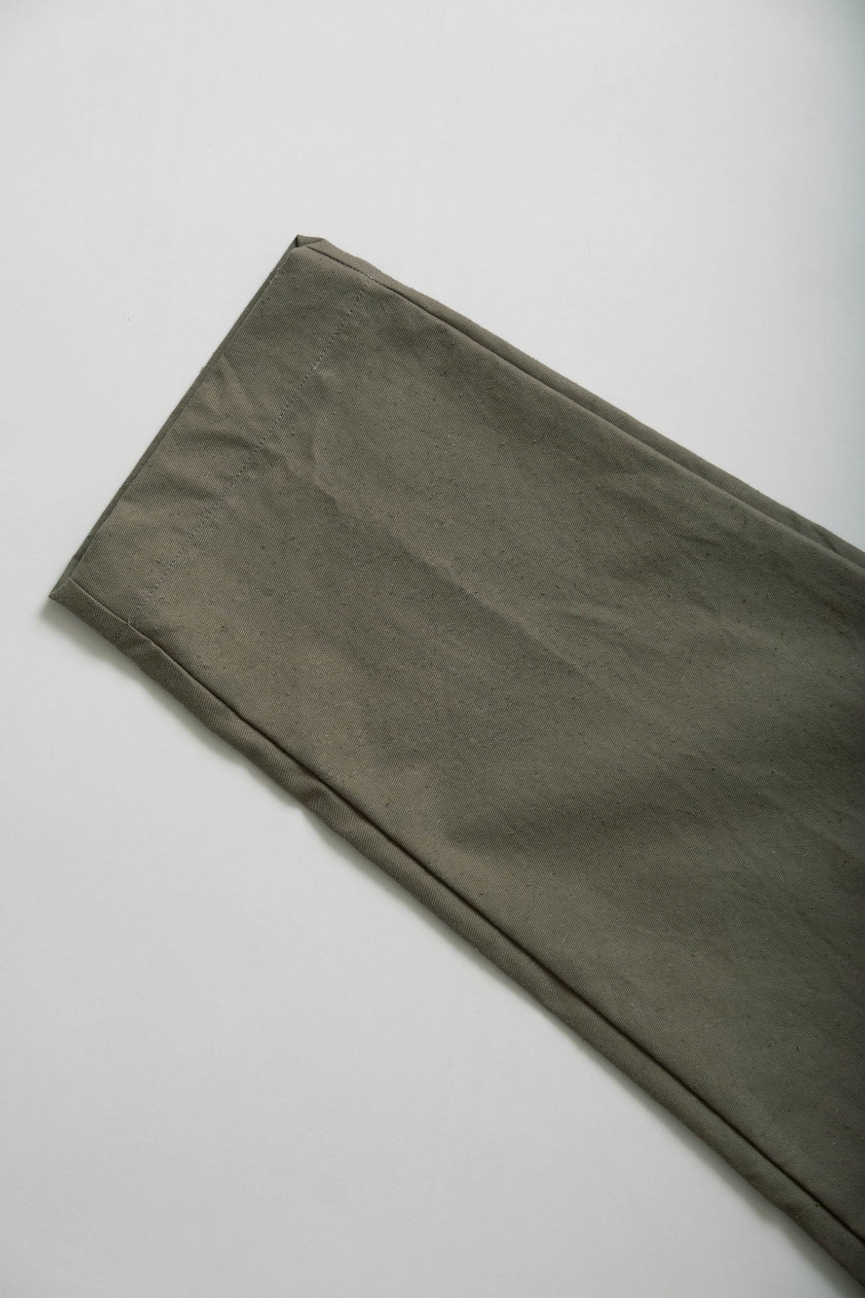 BACK NEP UMPS PANTS