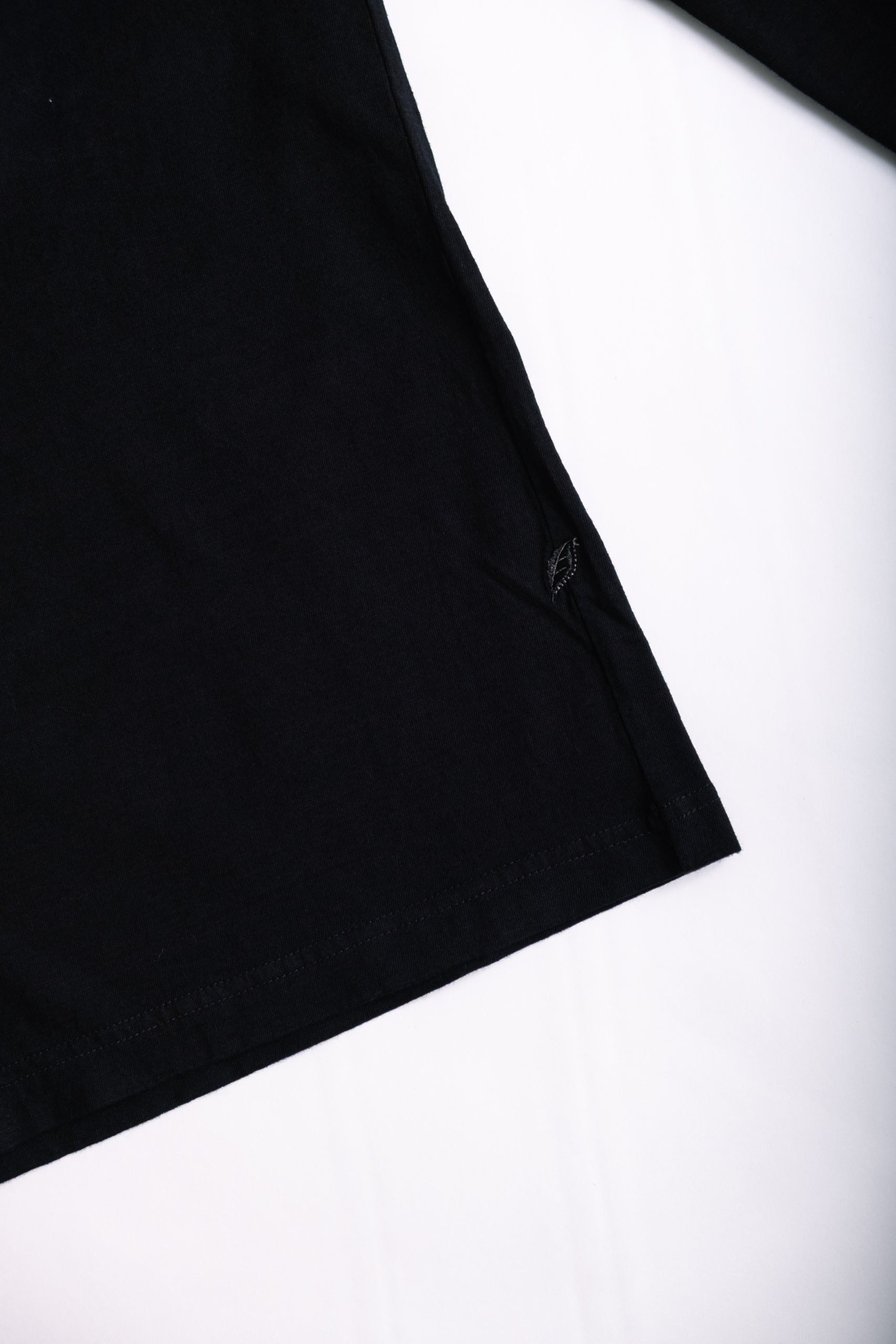JERSEY LONGSLEEVE - BLACK + INDIGO