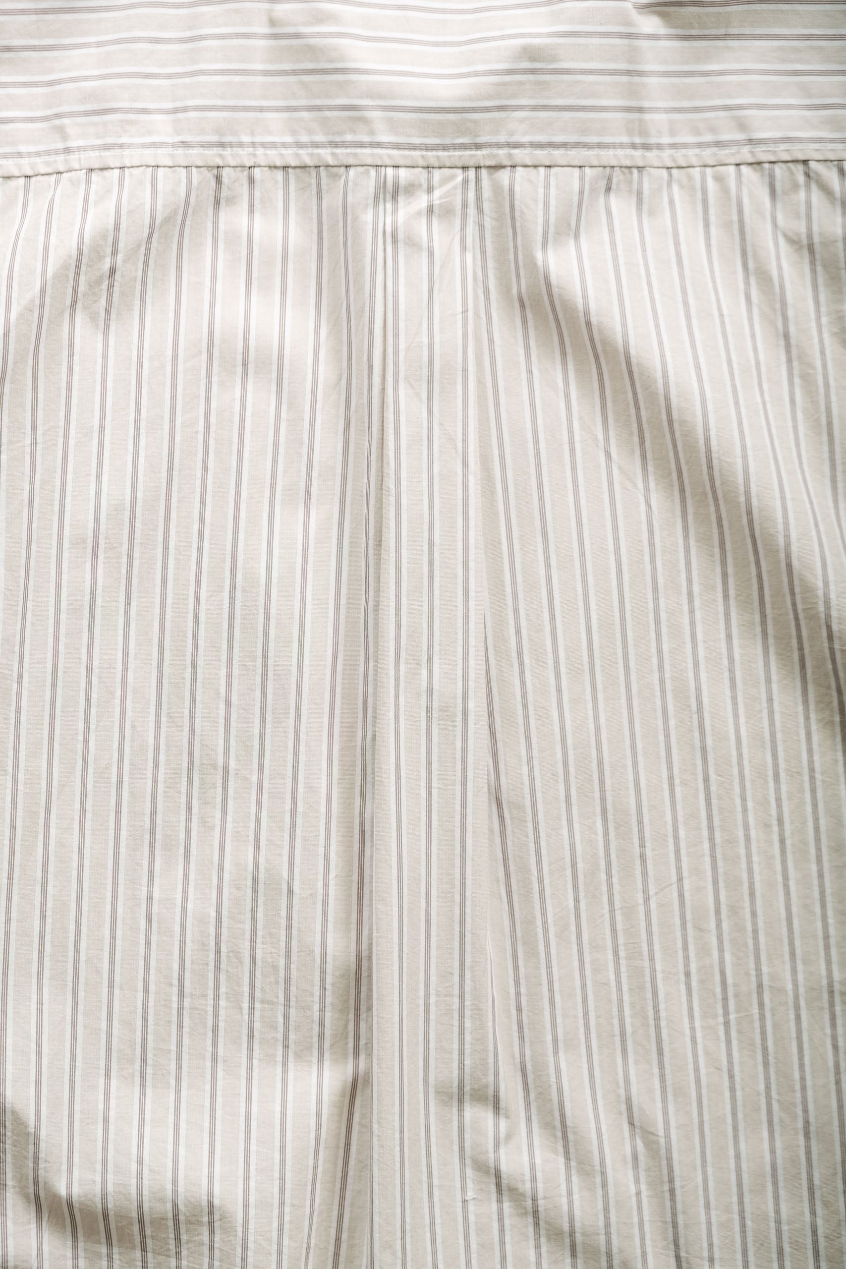 SS COMMUTER SHIRT - TAN STRIPE