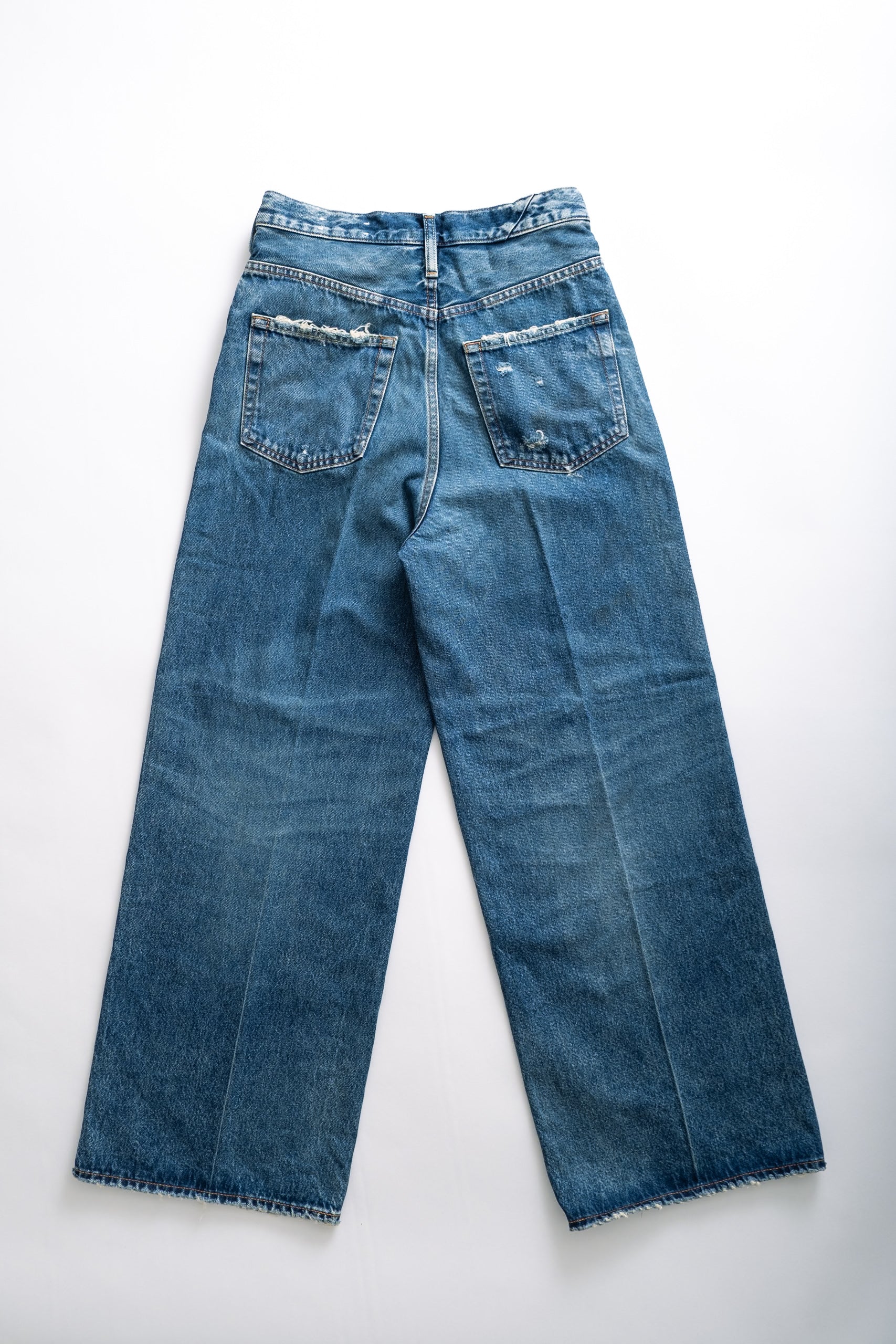 THE SISTER - AGED DARK