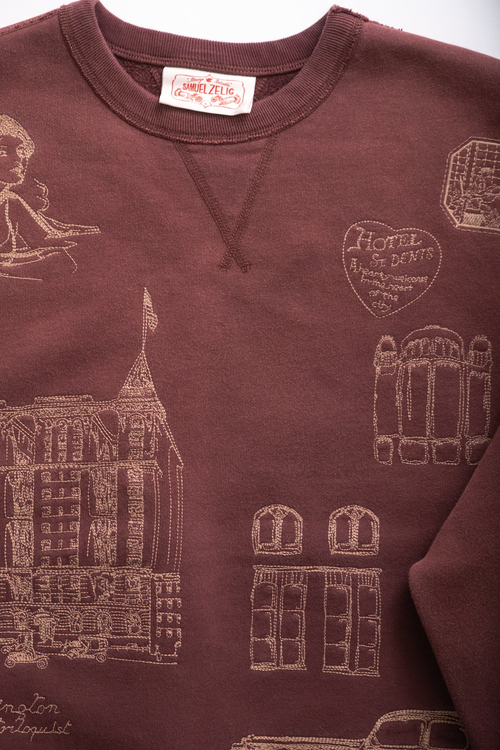 HOTEL CREWNECK - BURGUNDY