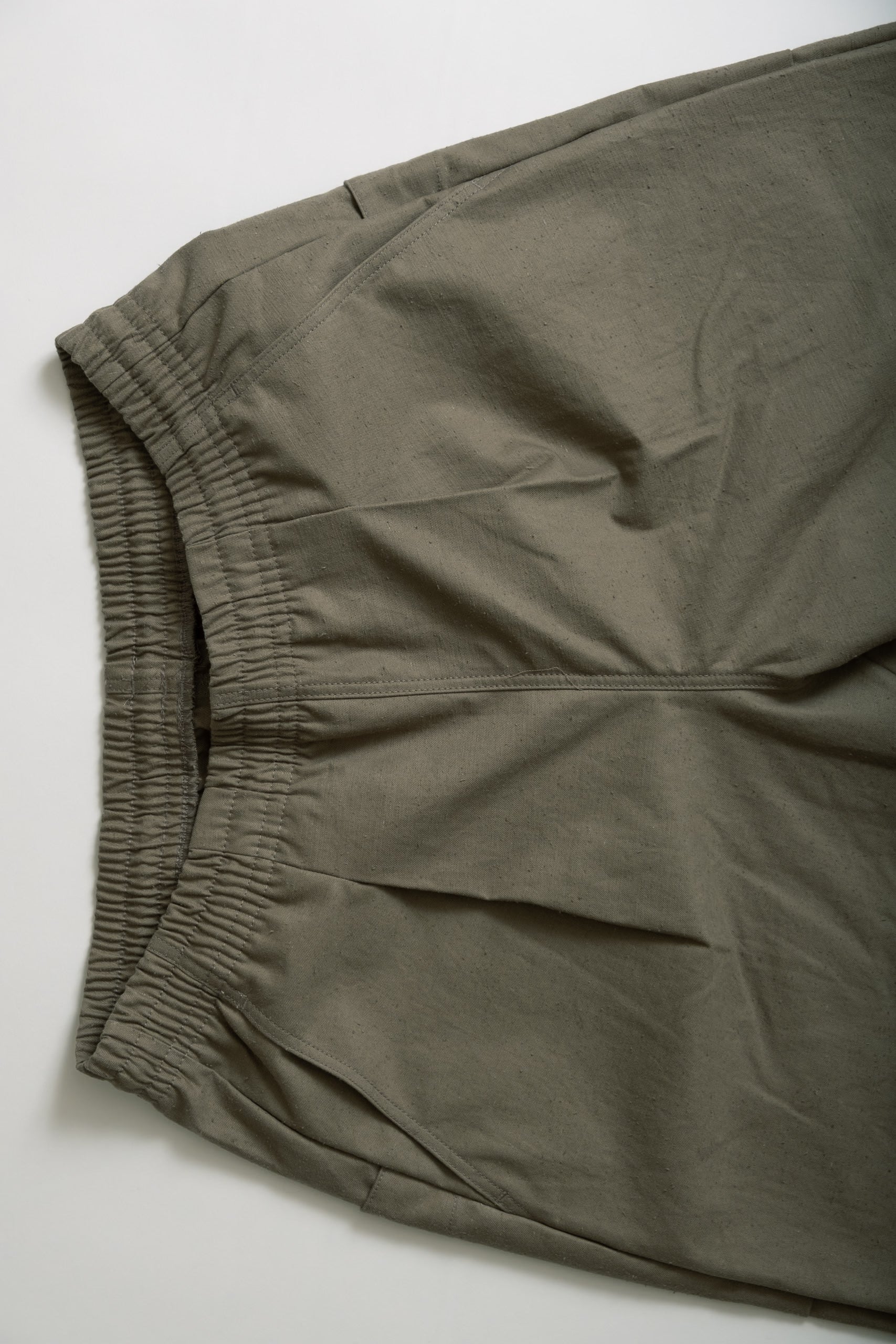 BACK NEP UMPS PANTS