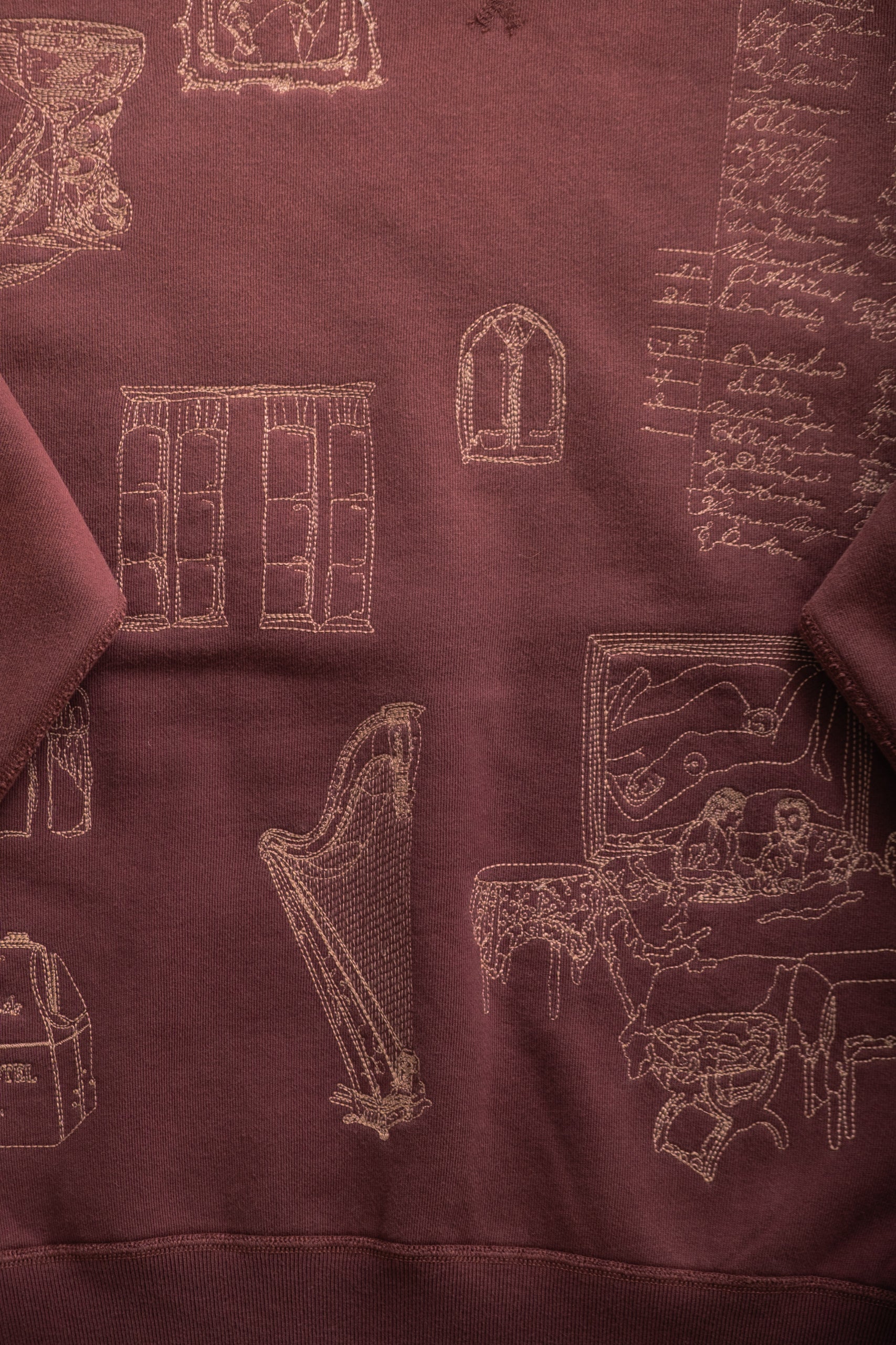 HOTEL CREWNECK - BURGUNDY
