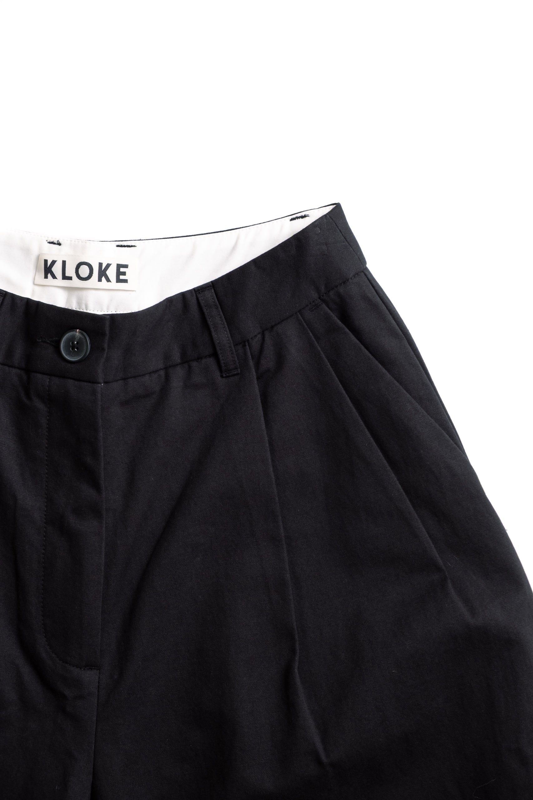 SELENO PLEAT PANT - BLACK