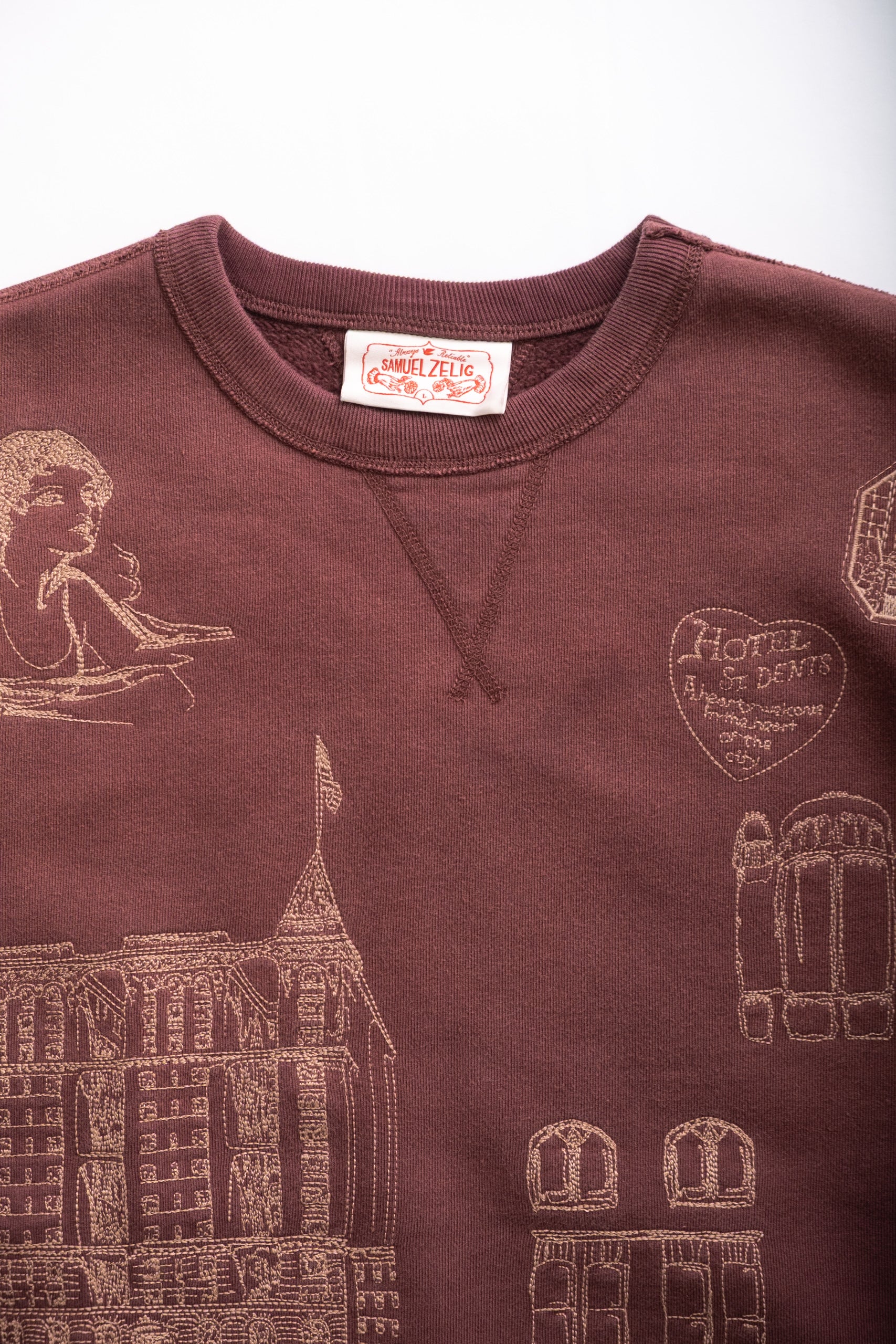 HOTEL CREWNECK - BURGUNDY
