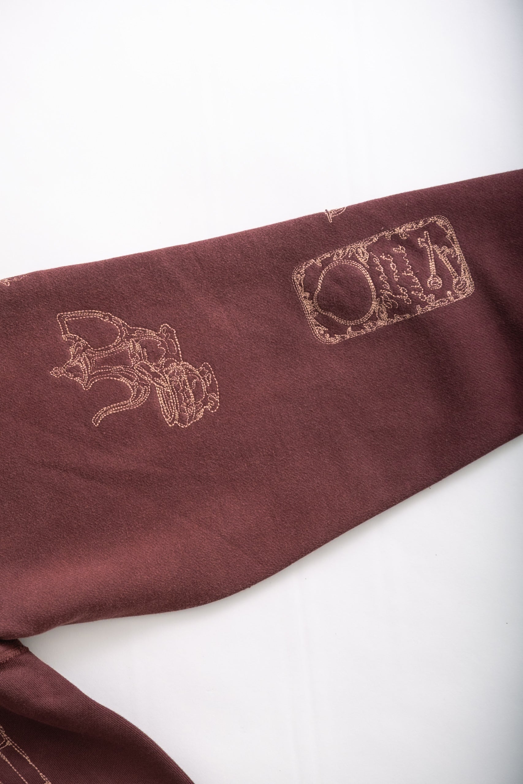 HOTEL CREWNECK - BURGUNDY