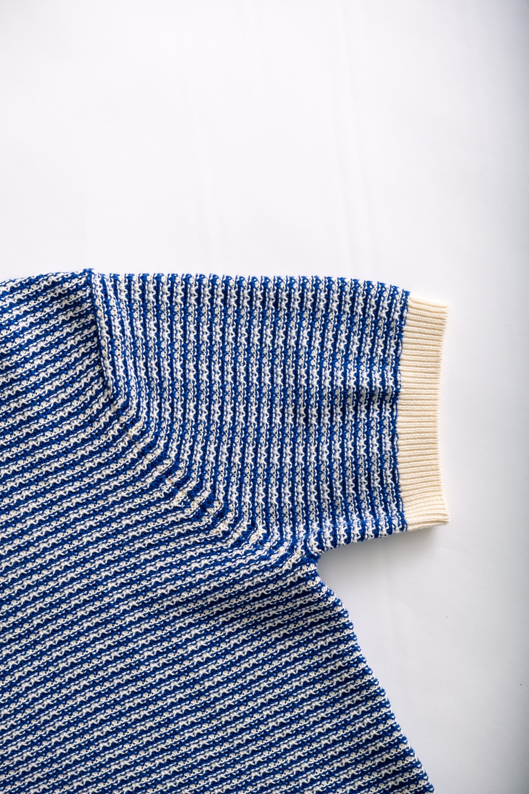 KNITTED TSHIRT - PLAIN BLUE