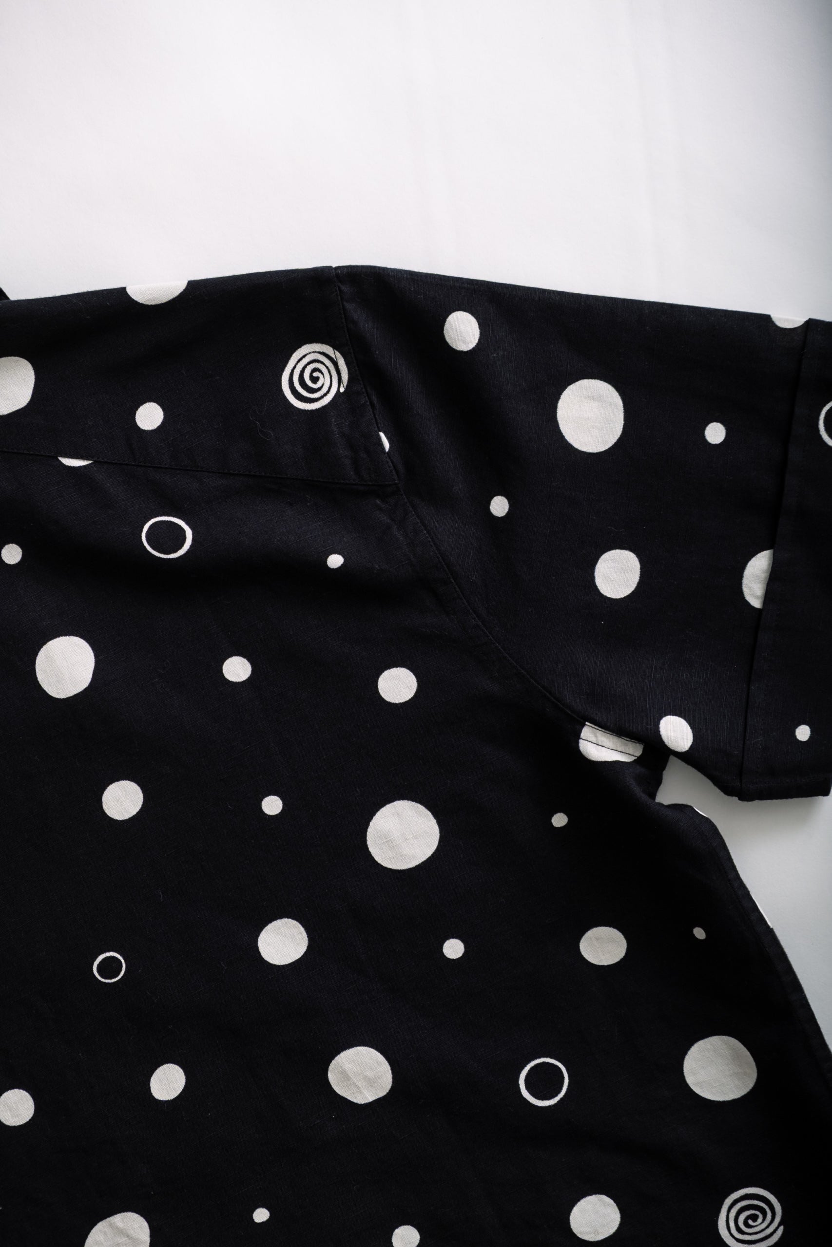 VACATION SHIRT - CALDER DOT