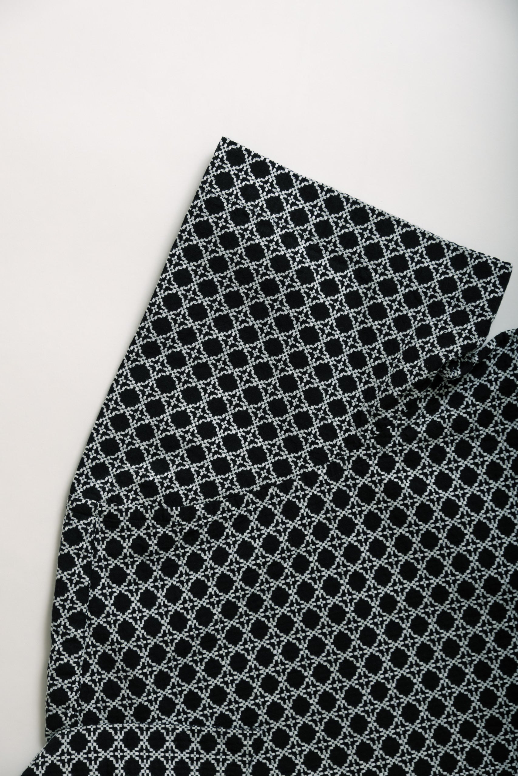 RESORT SHIRT - BLACK RATTAN