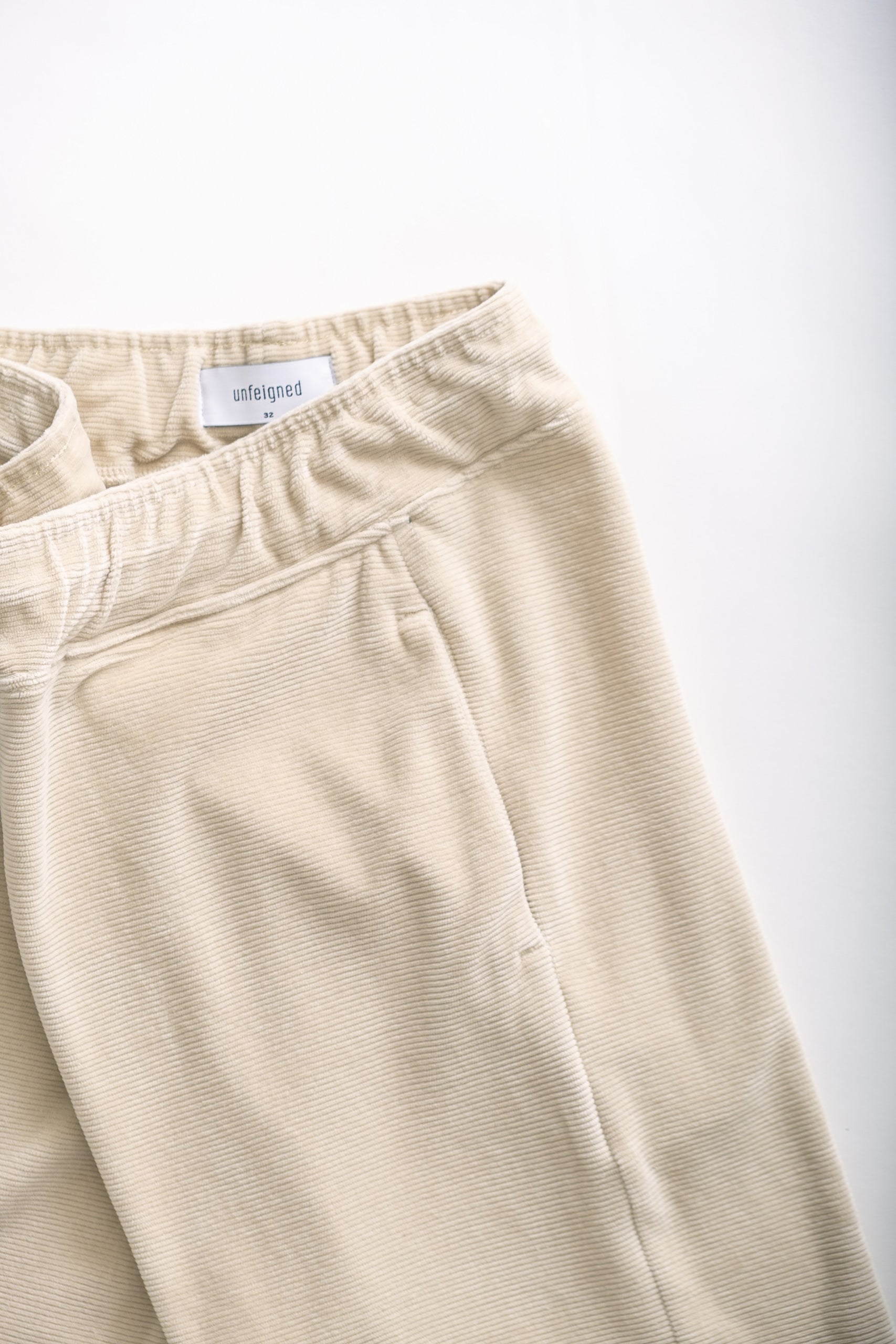 VELOUR SHORT - TIDAL FOAM