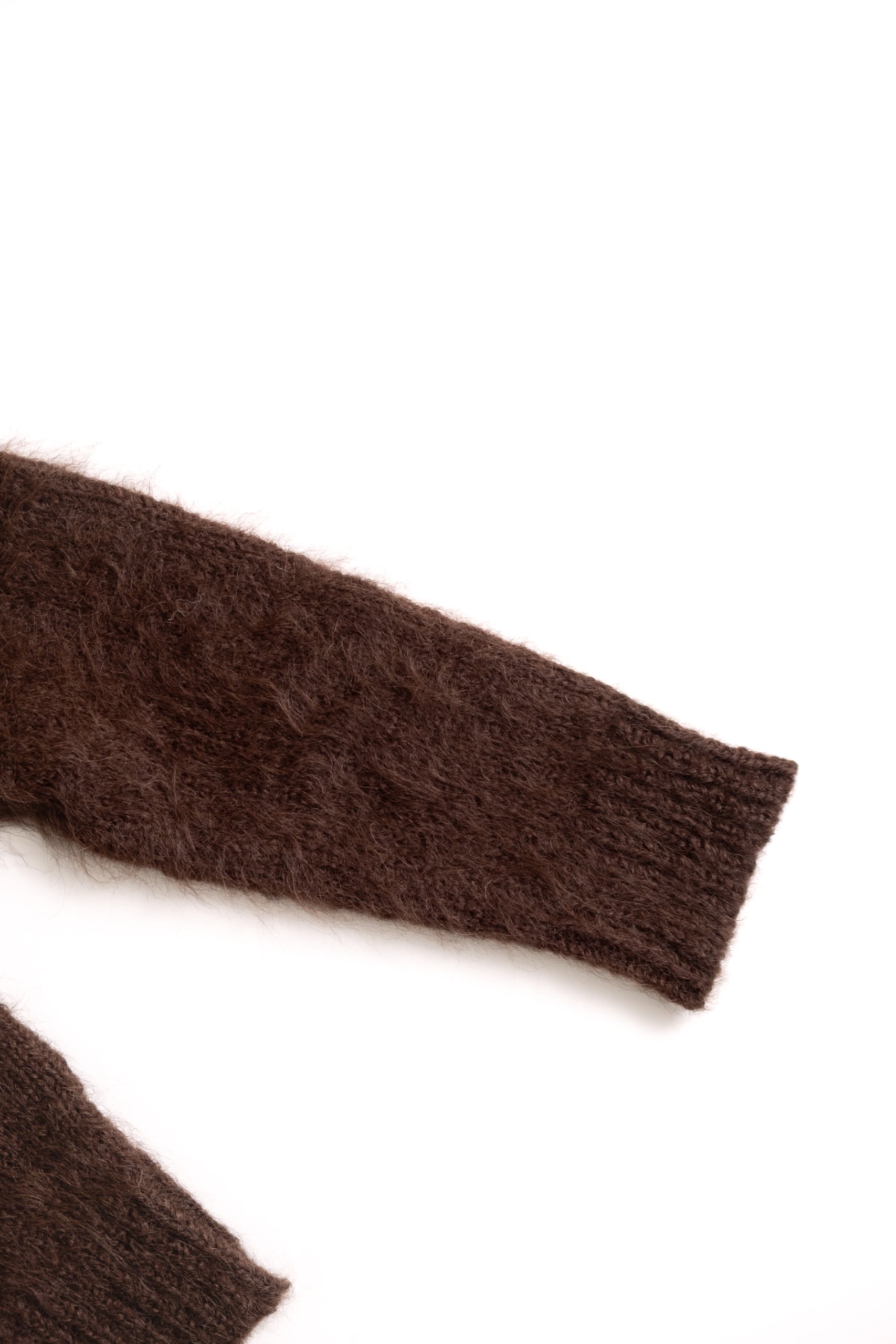 SURI ALPACA CREW - MOLASSES