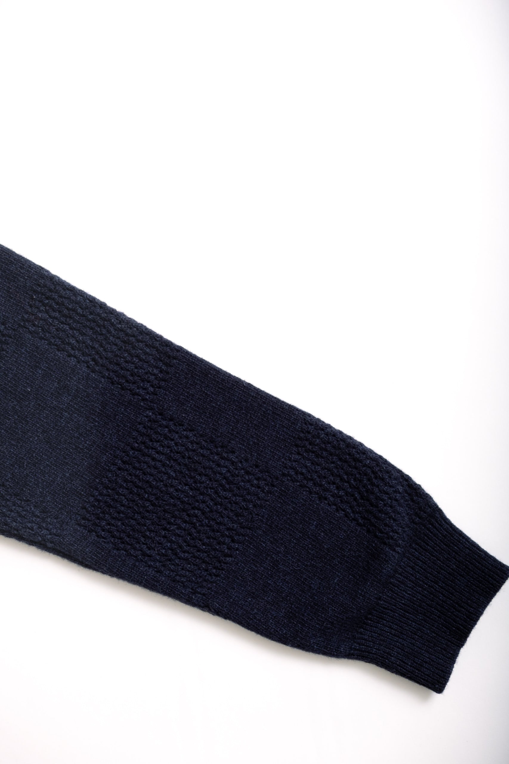 CHECKMATE SWEATER - NAVY