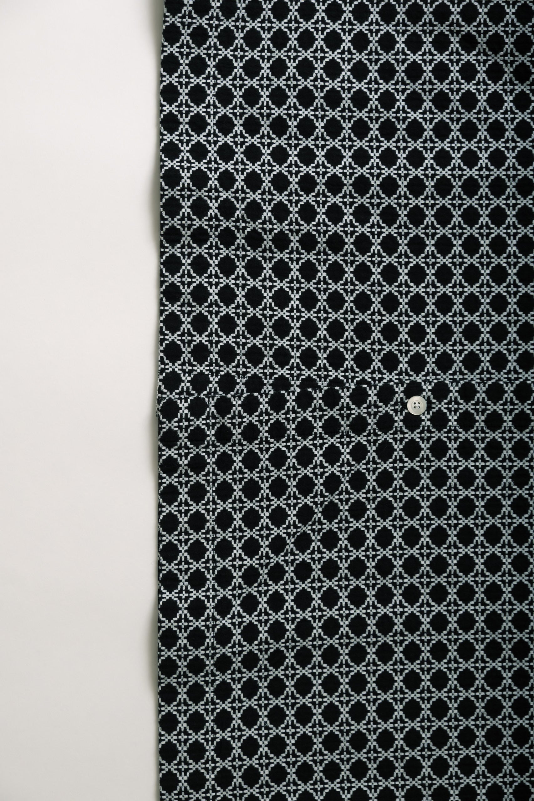 RESORT SHIRT - BLACK RATTAN