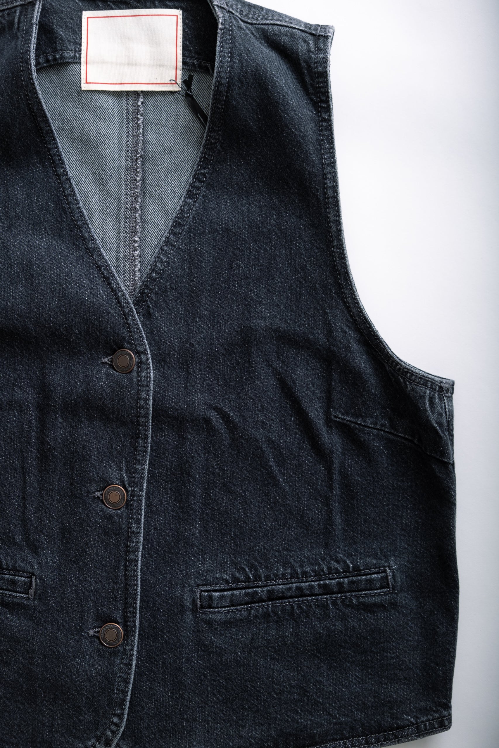 VERA - BLACK VINTAGE