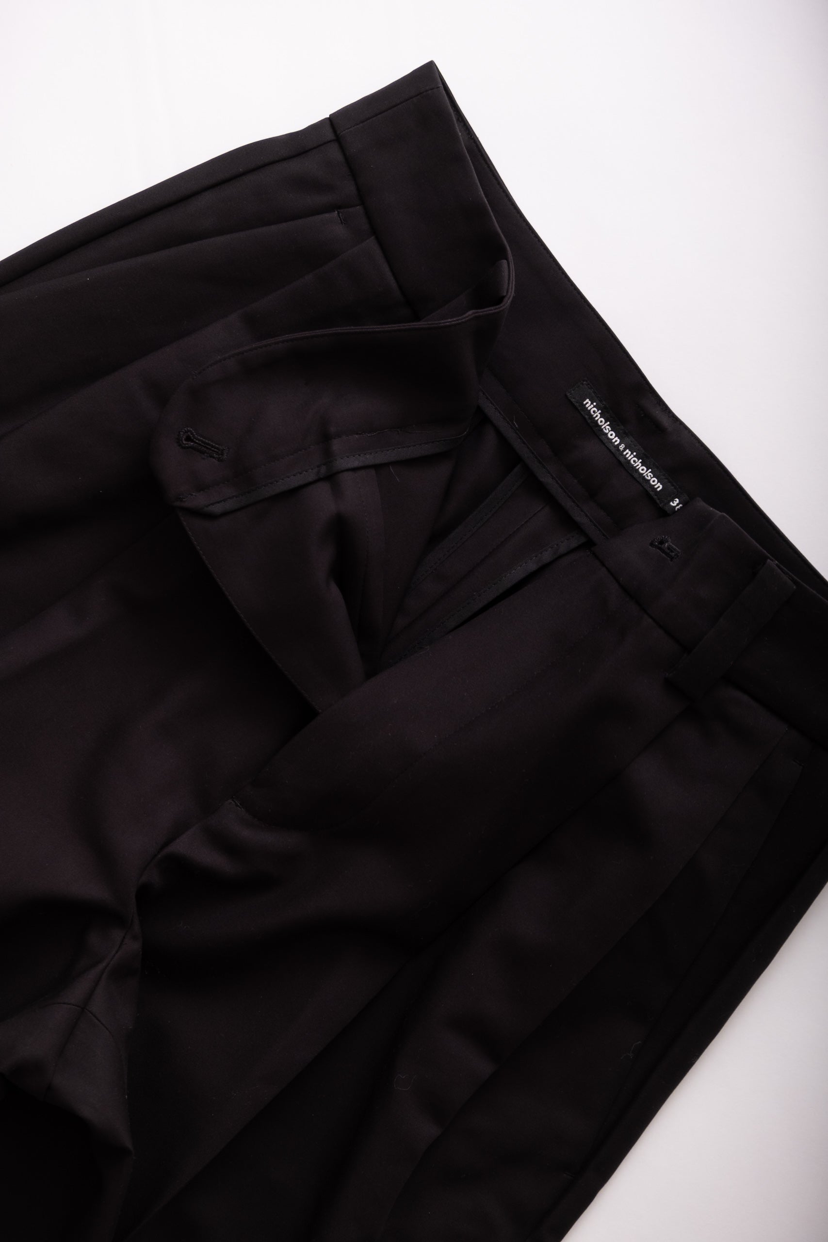 PORT 2F - BLACK