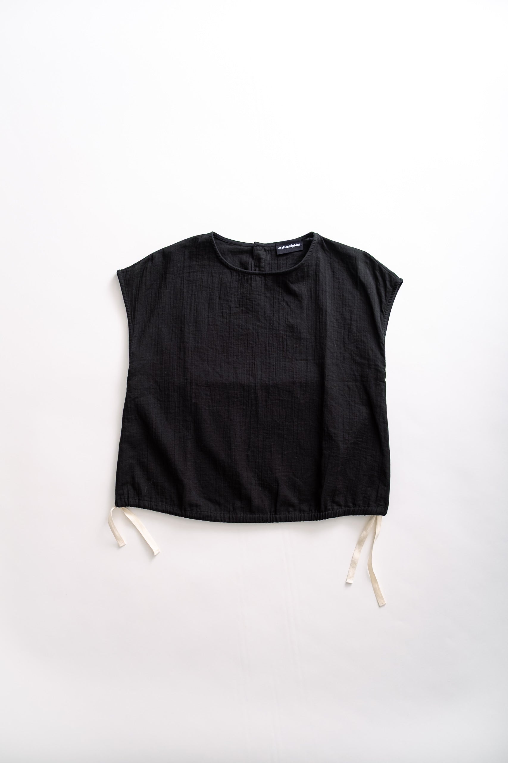 SLIP ON BLOUSE CAP SLEEVE - BLACK