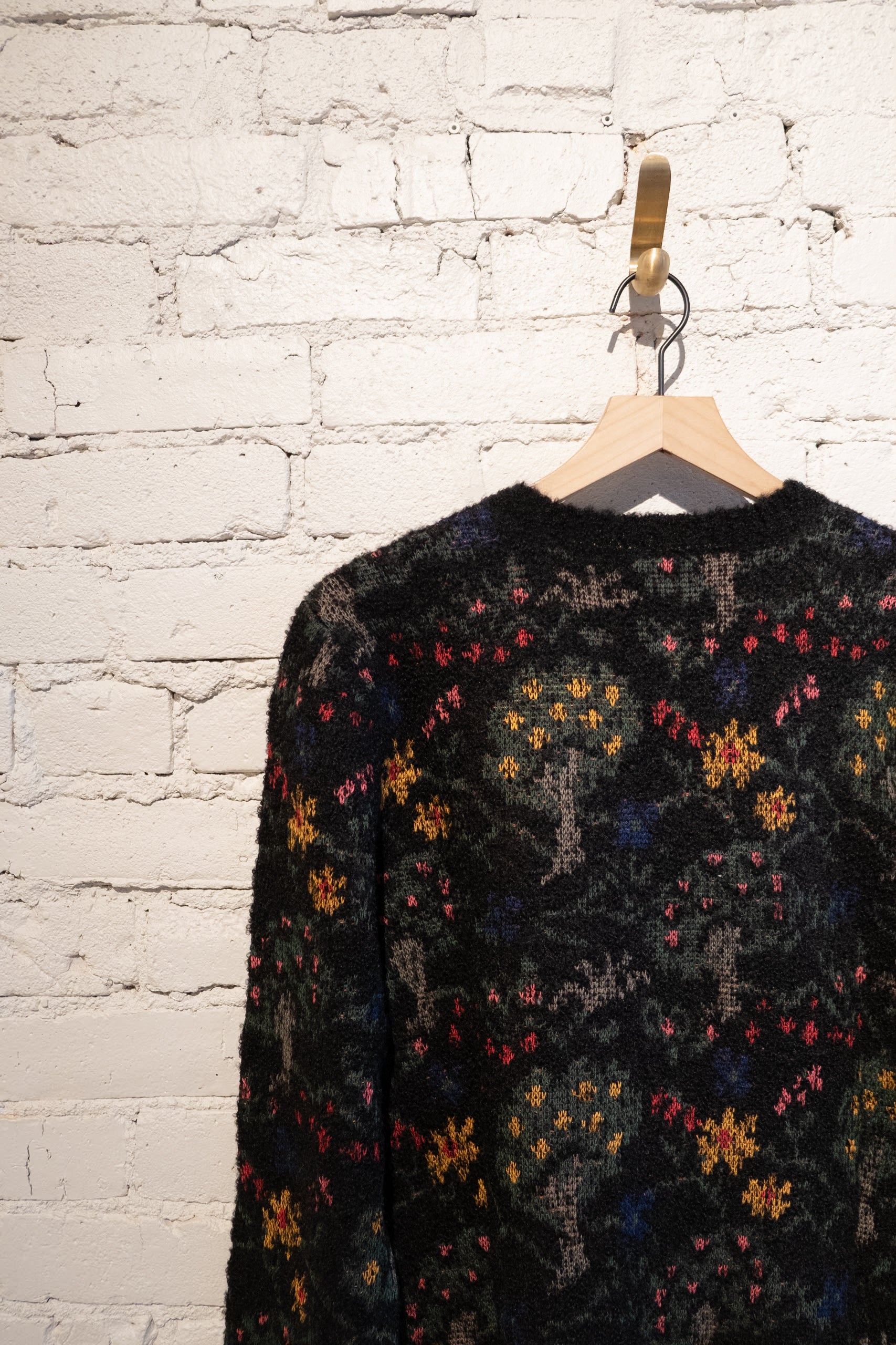 FOREST CREWNECK - BLACK