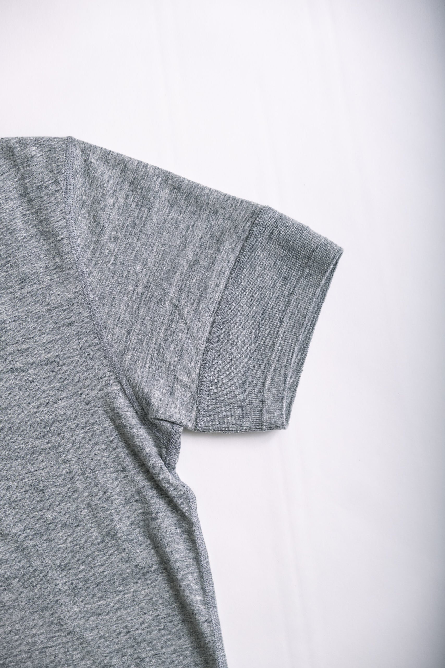 RIB CUFF HENLEY - LT HEATHER GREY