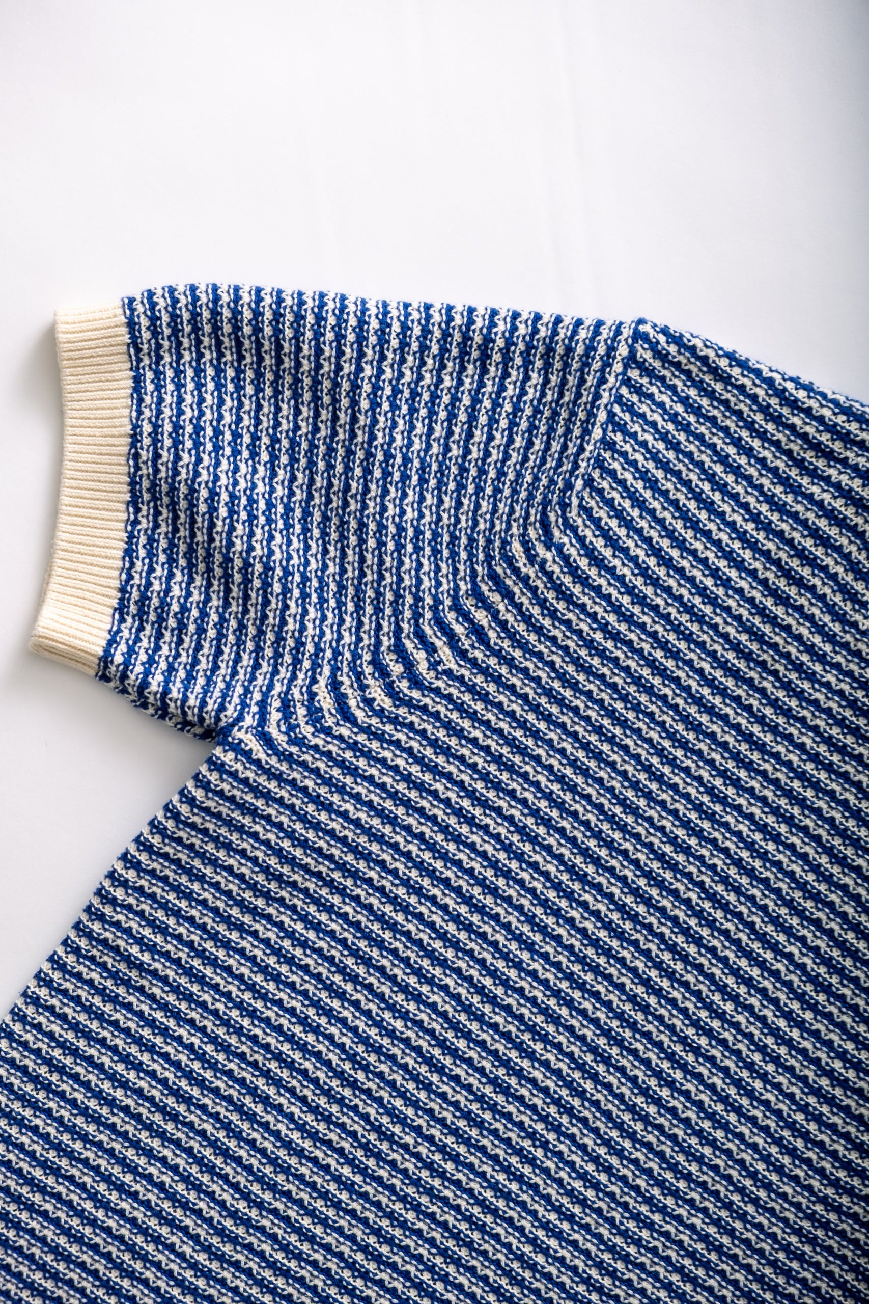 KNITTED TSHIRT - PLAIN BLUE