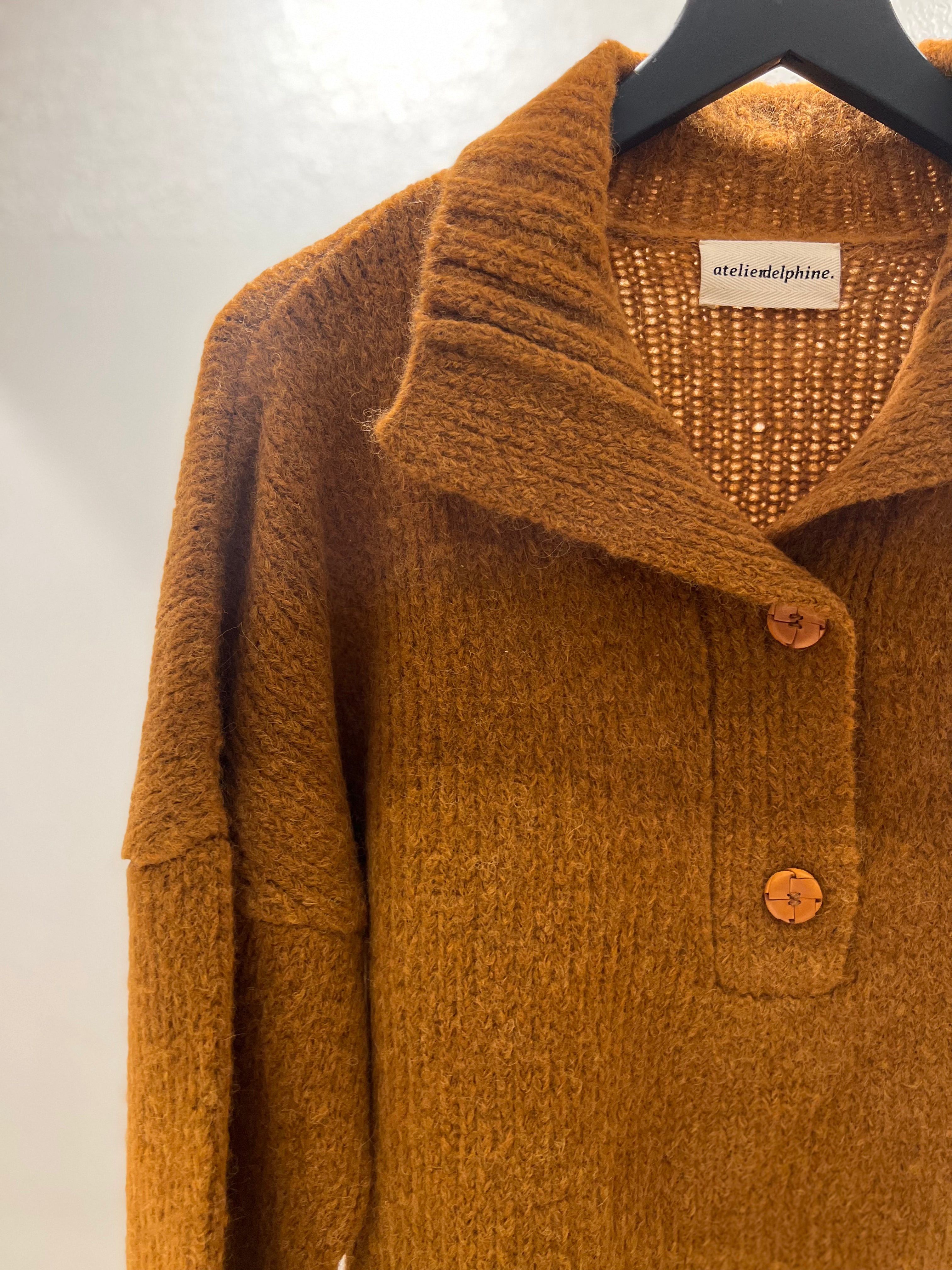 STAND COLLAR JUMPER - HONEY