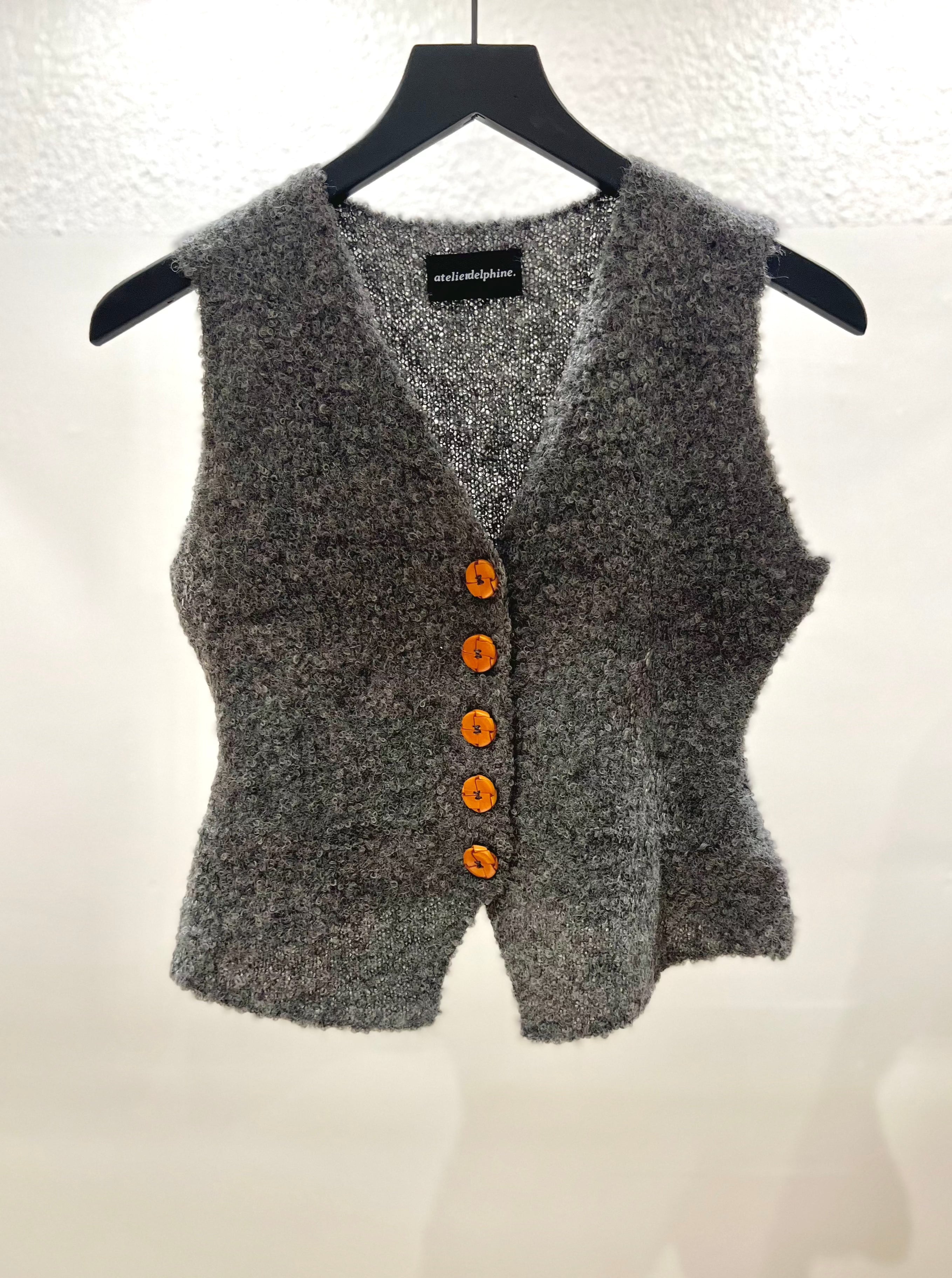 LENNOX VEST - DARK GREY