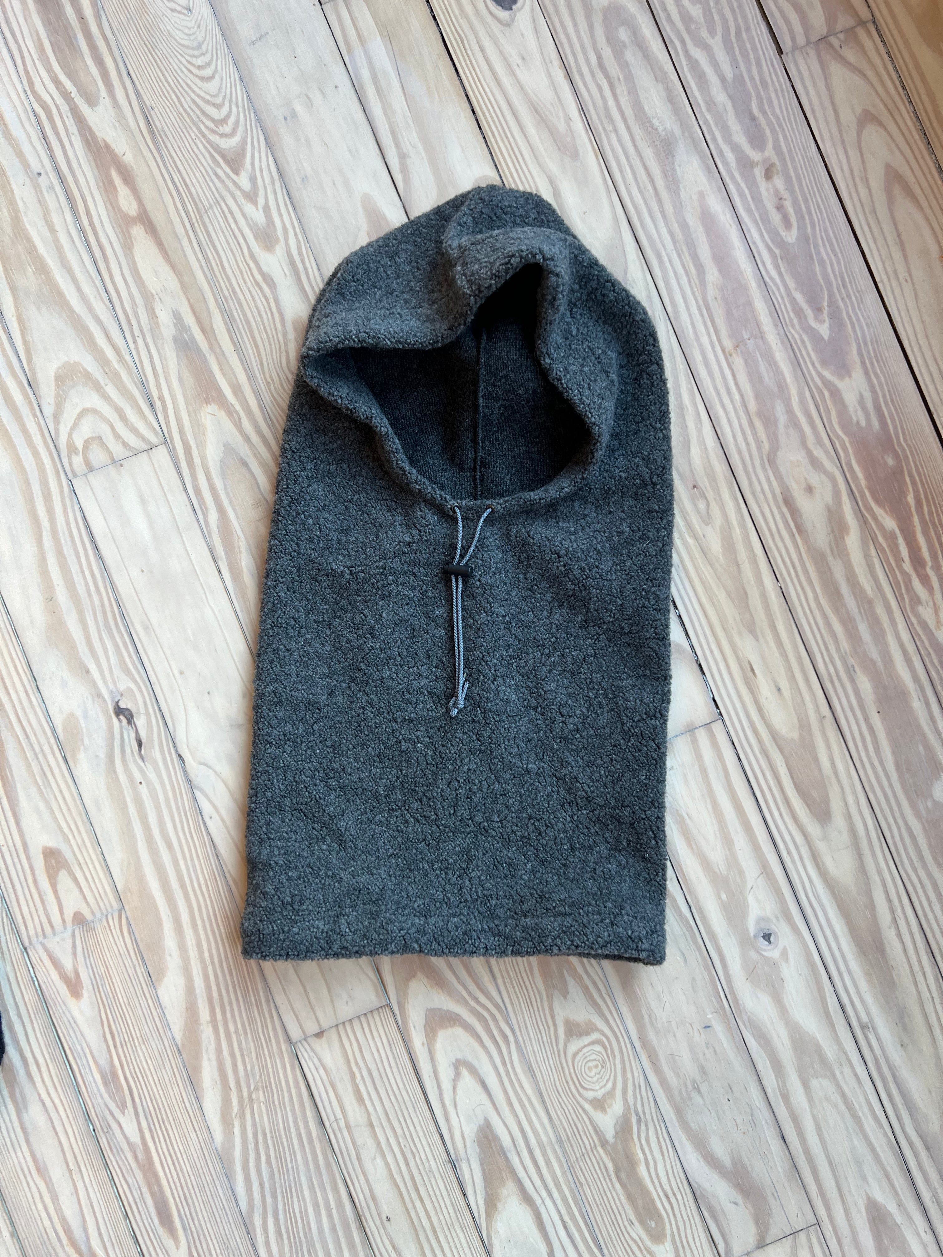 RECYCLE WOOL HOOD