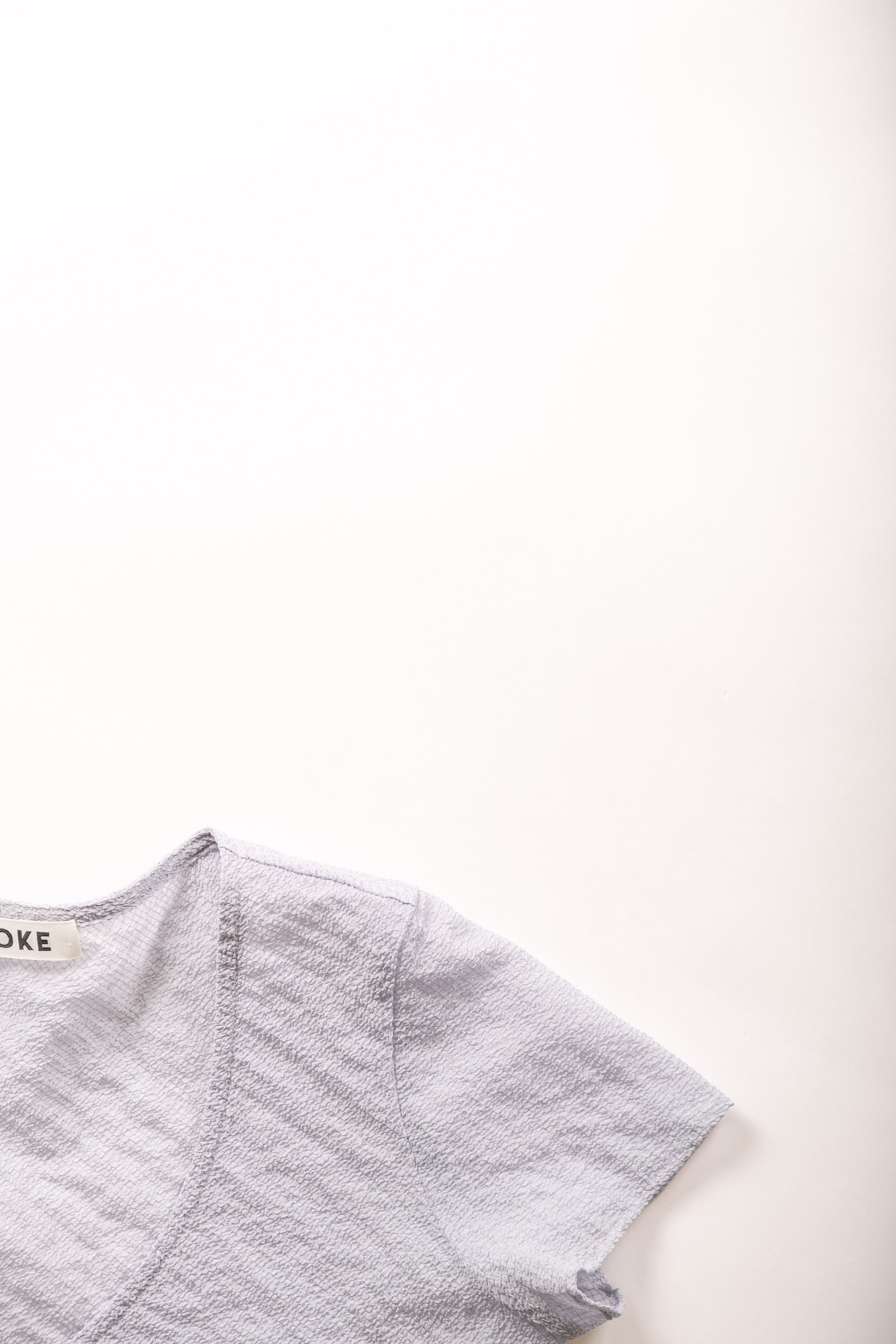 CENTERED V NECK - PALE BLUE
