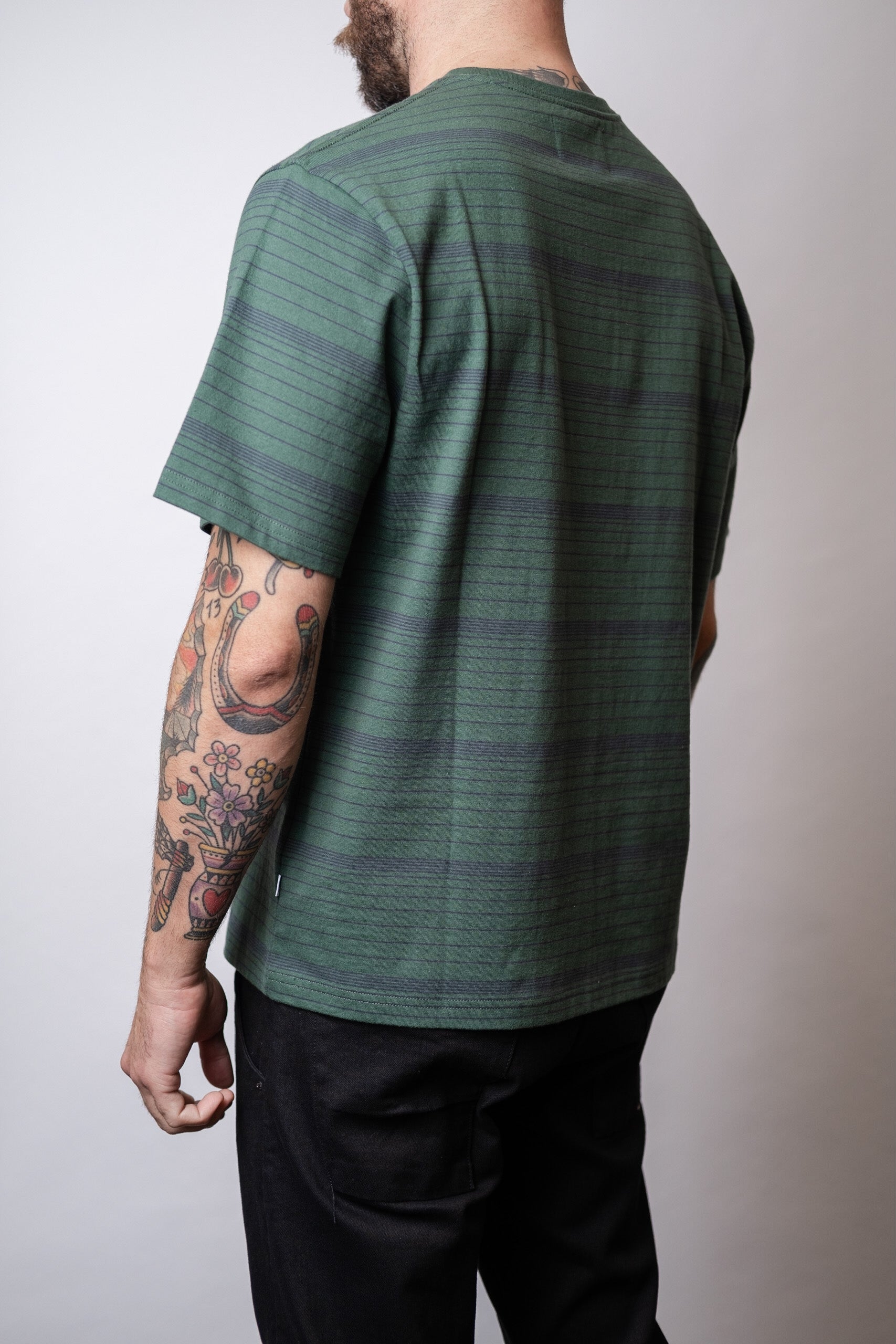 DEAN SS TEE - GRN/NVY