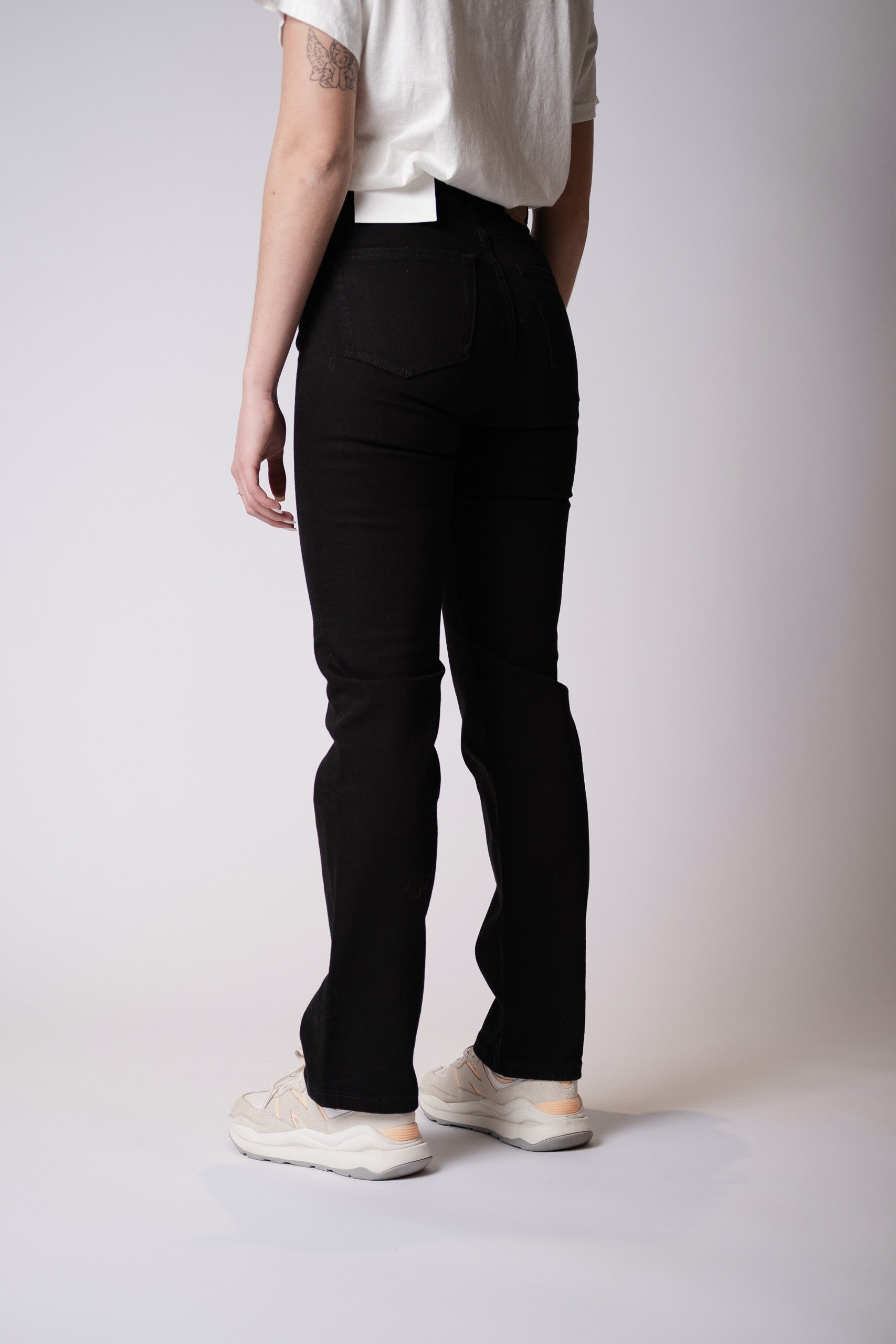 EIFFEL - RINSE STAY BLACK