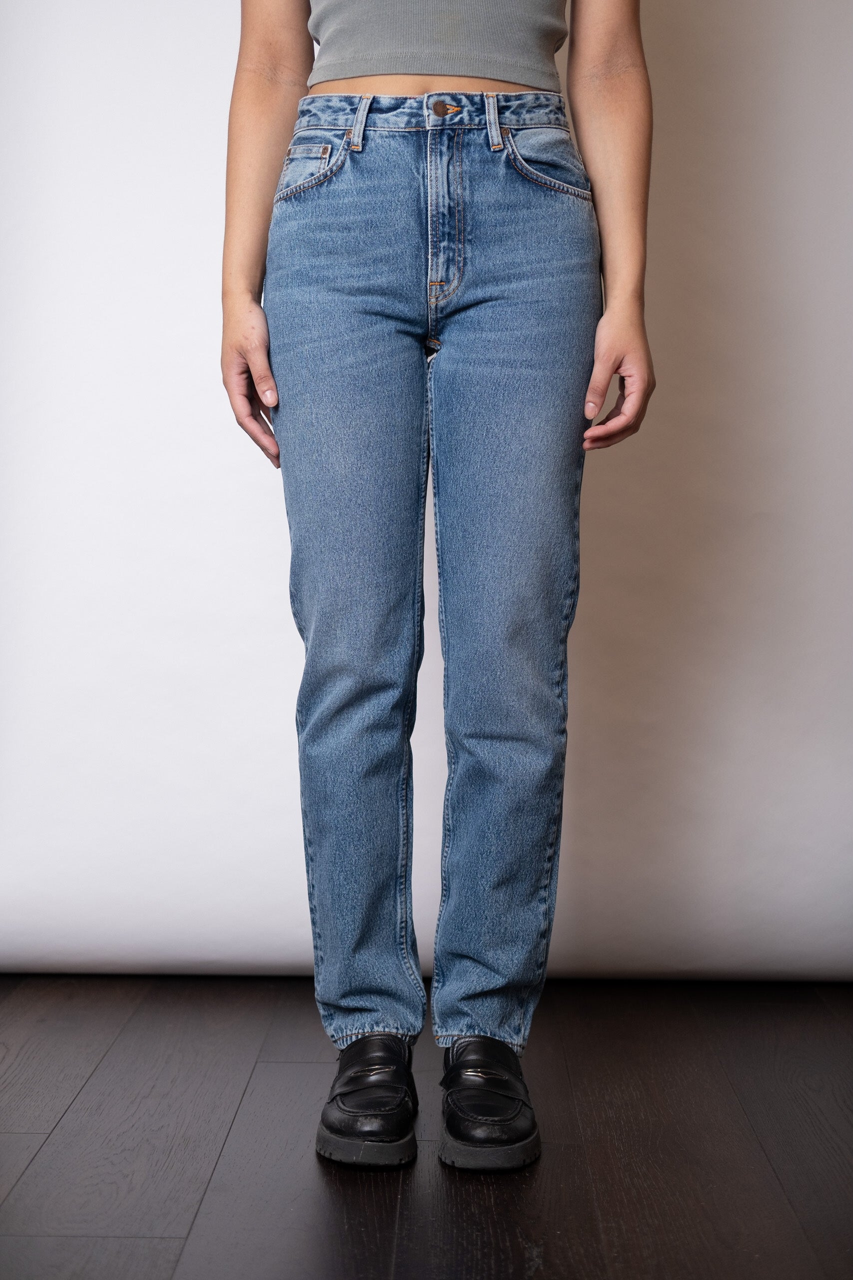 BREEZY BRIT - BLUE BIRD