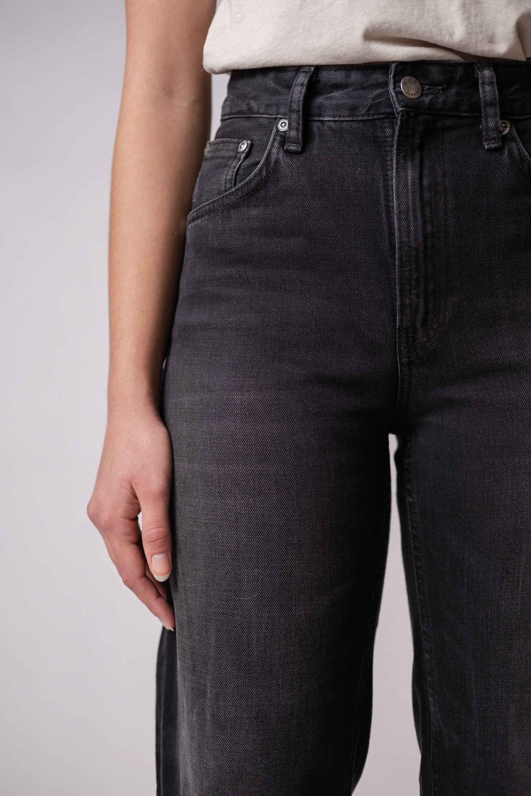 CLEAN EILEEN - SHIMMERING BLACK