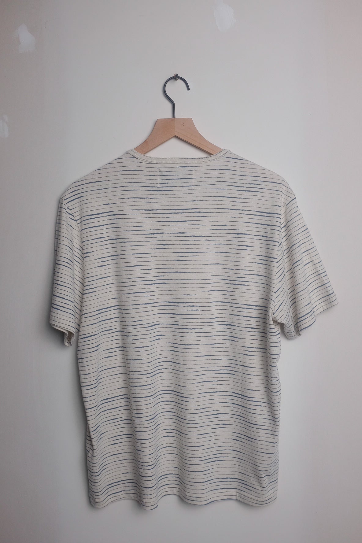 FREQUENCY STRIPE TEE - WHITE