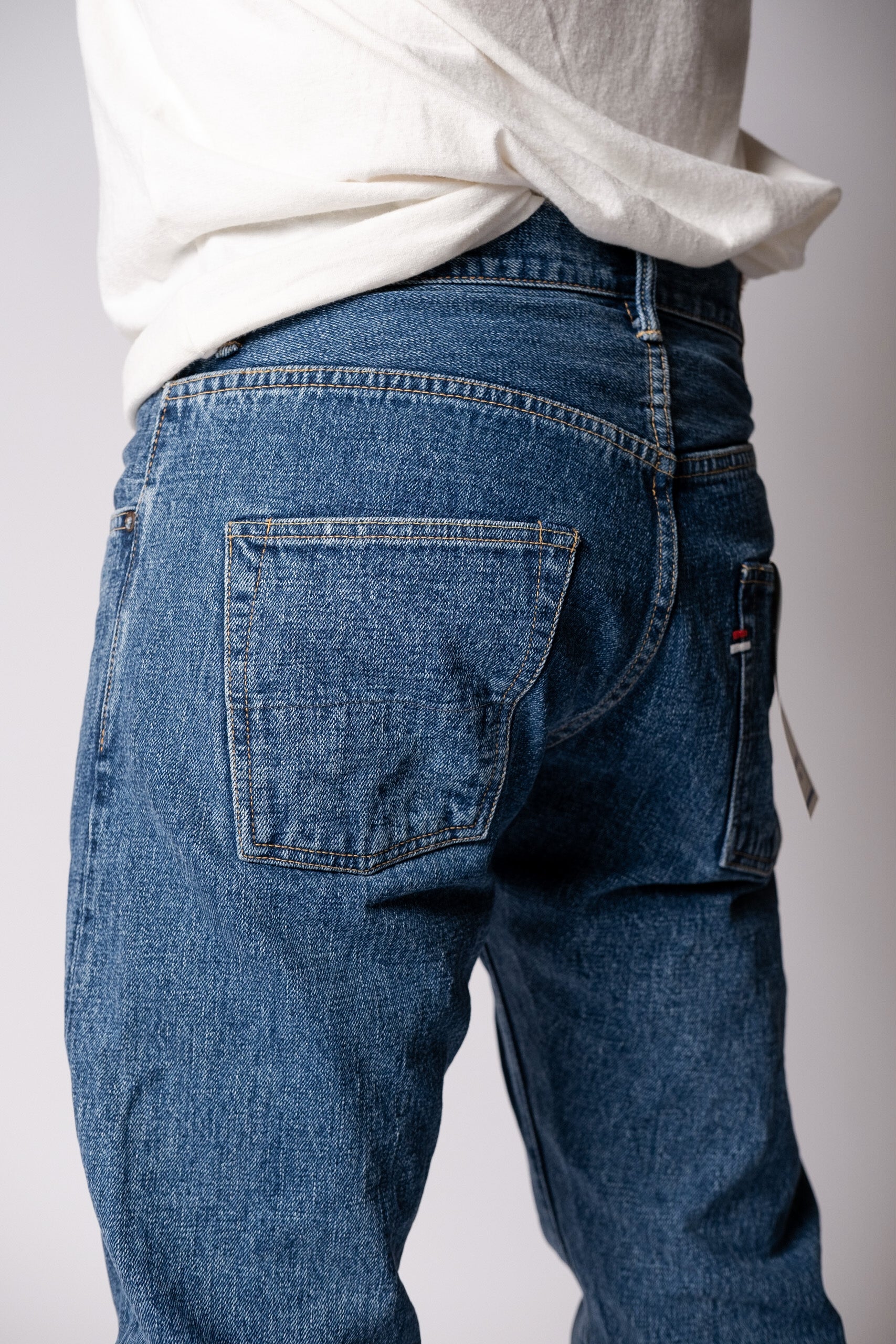 HIGH TAPERED - STONEWASH