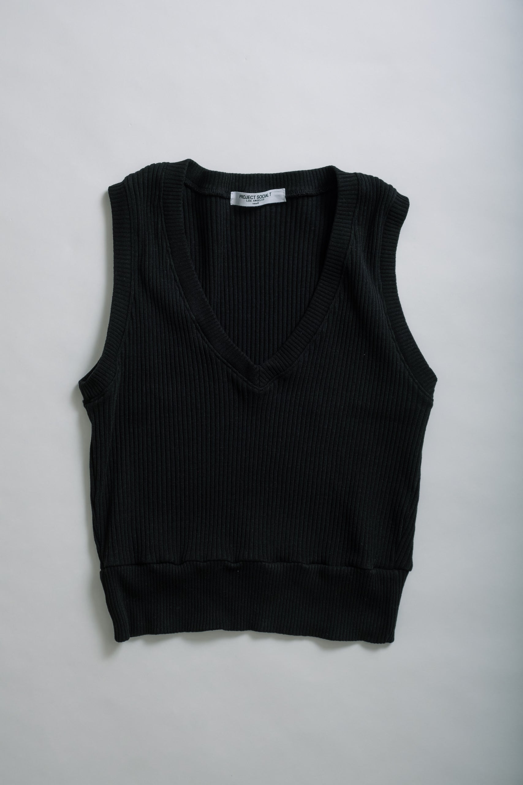 MIX UP V-NECK VEST