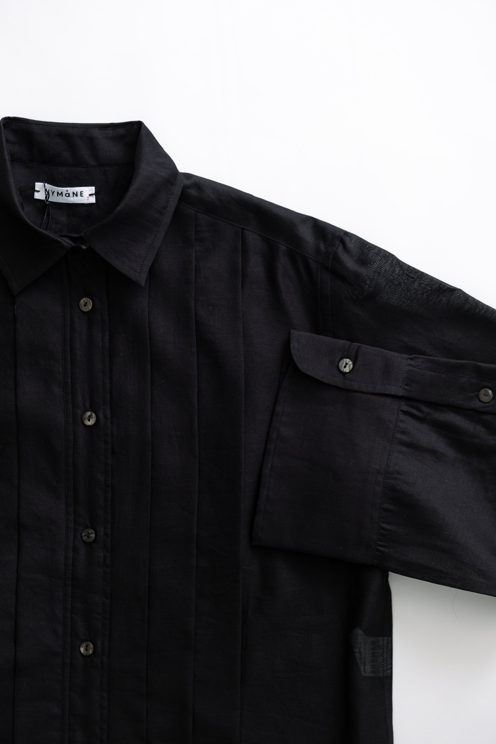 PLEATED HUTTON - BLACK