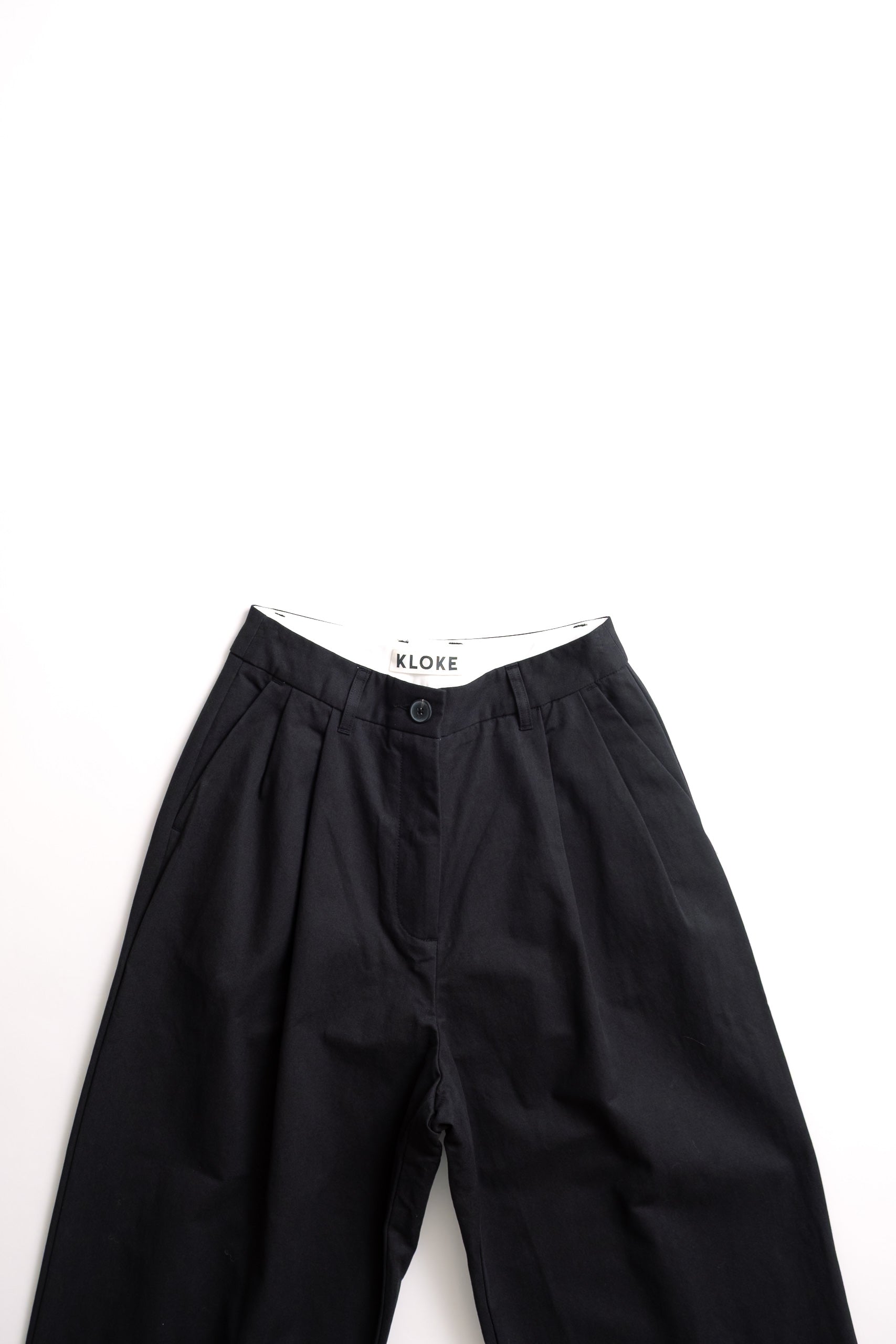 SELENO PLEAT PANT - BLACK