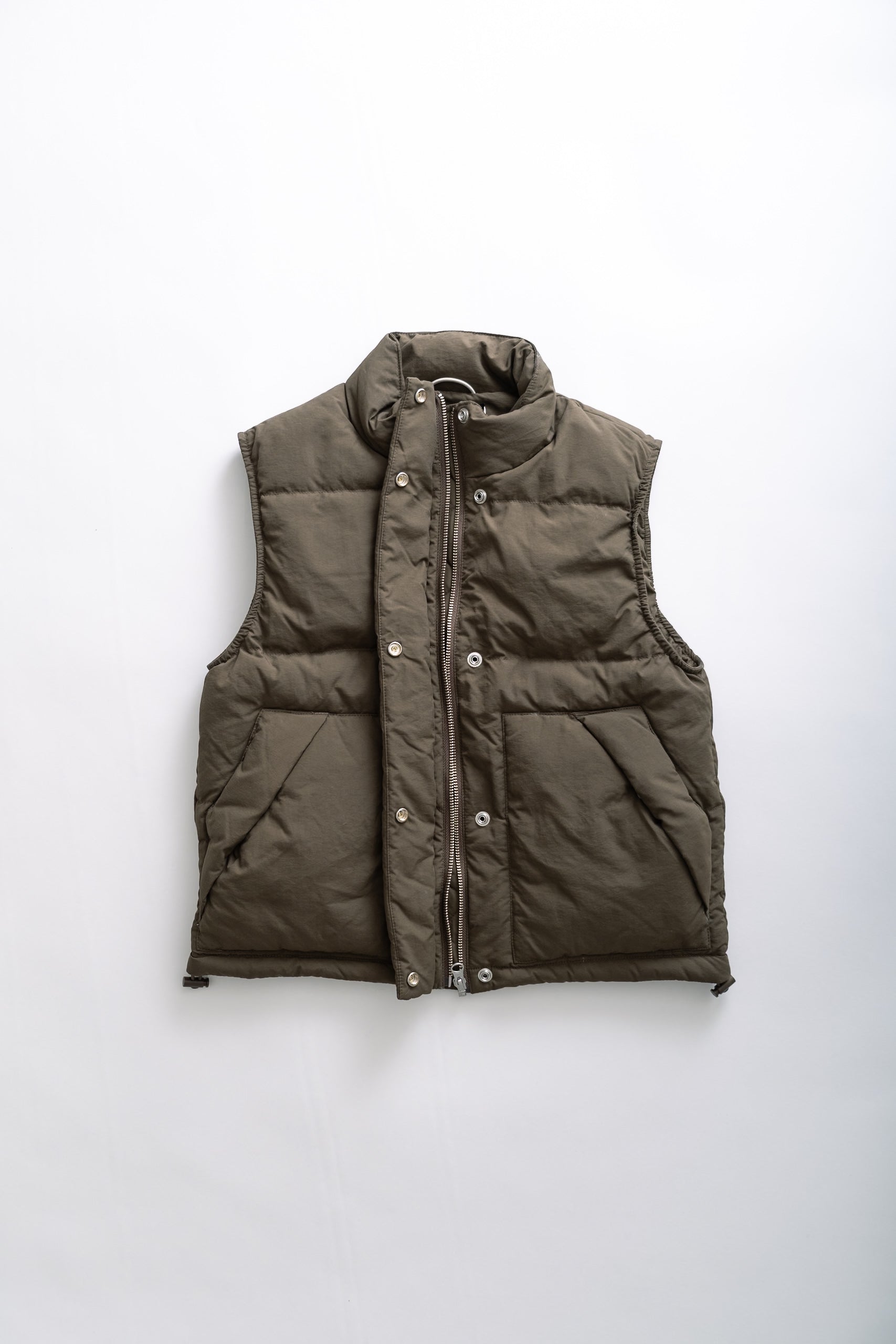 STAY QUILTED VEST - BROWN