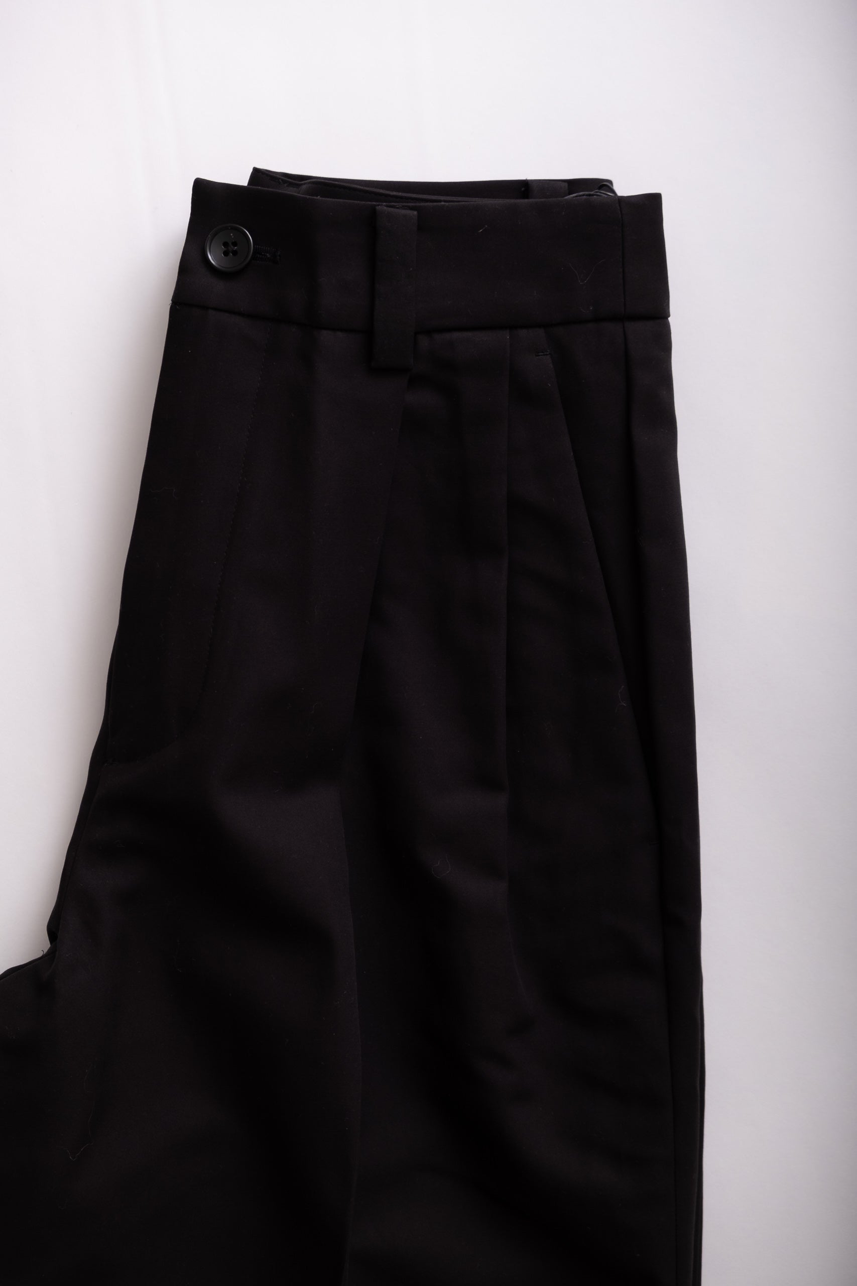 PORT 2F - BLACK