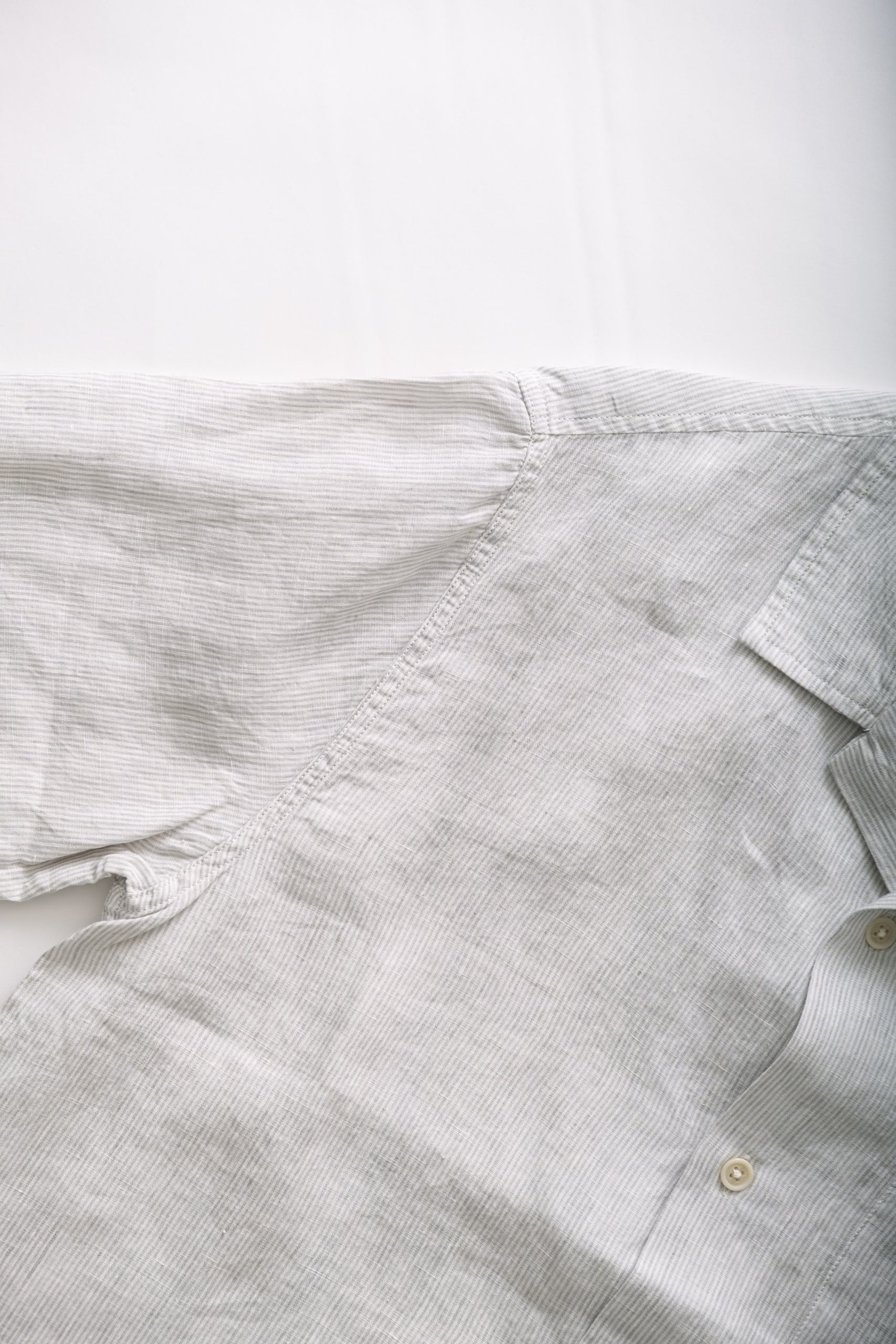 LINEN STRIPE SS - GREY