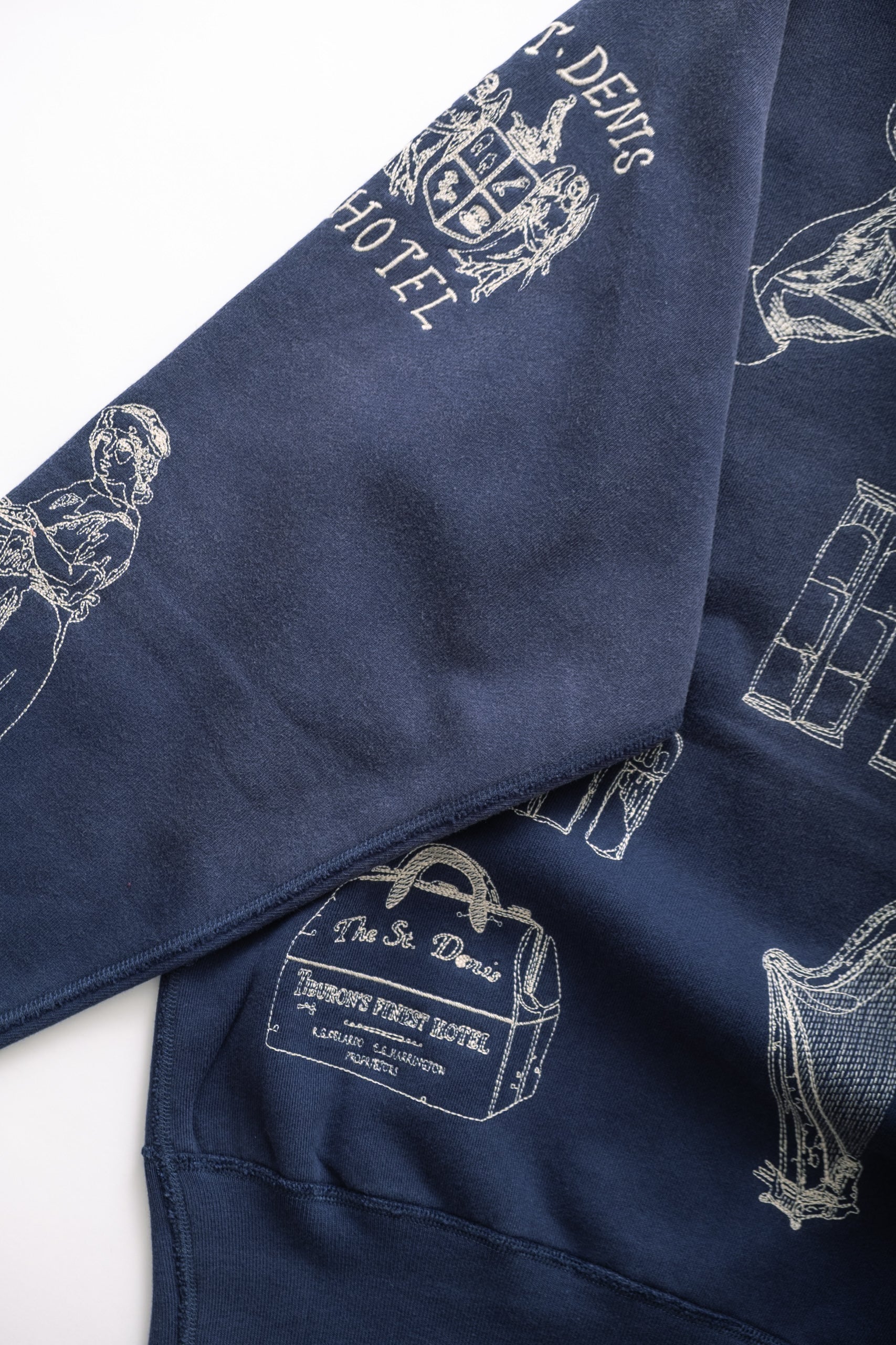 HOTEL CREWNECK - NAVY