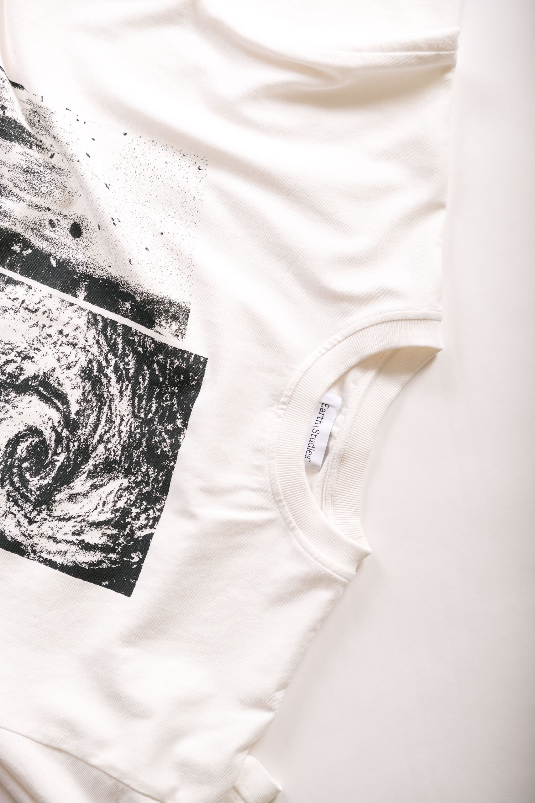 IMAGE PROJECTION TEE - ELEMENTS