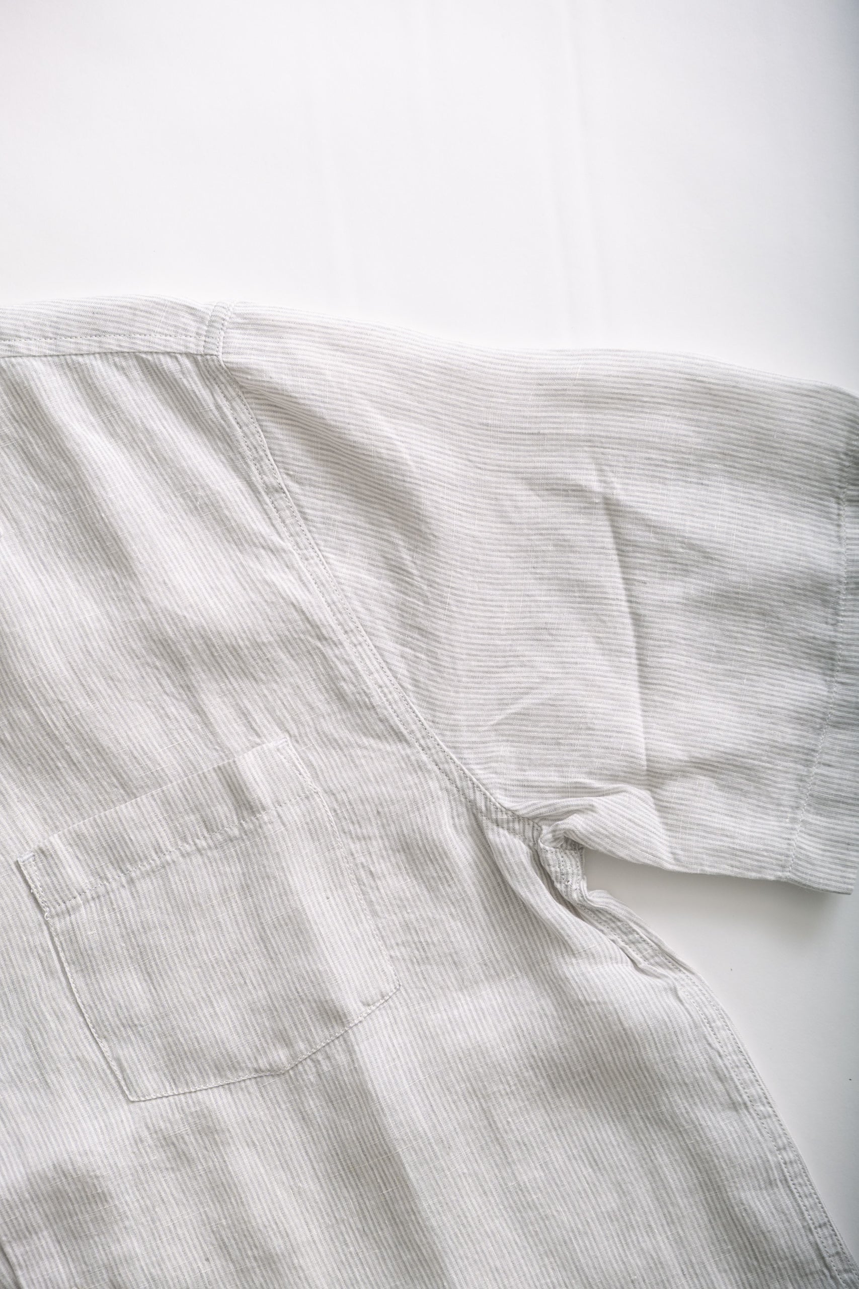 LINEN STRIPE SS - GREY