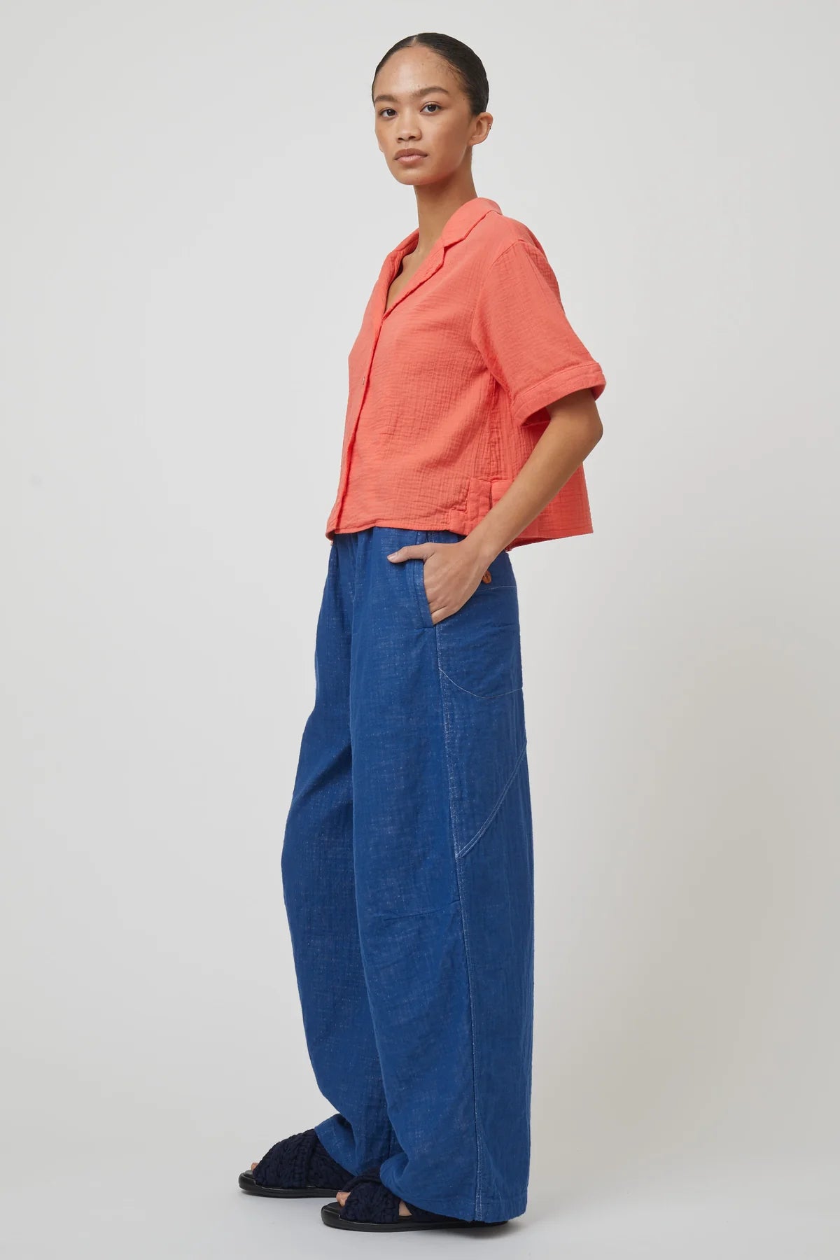 MIKIA PANT