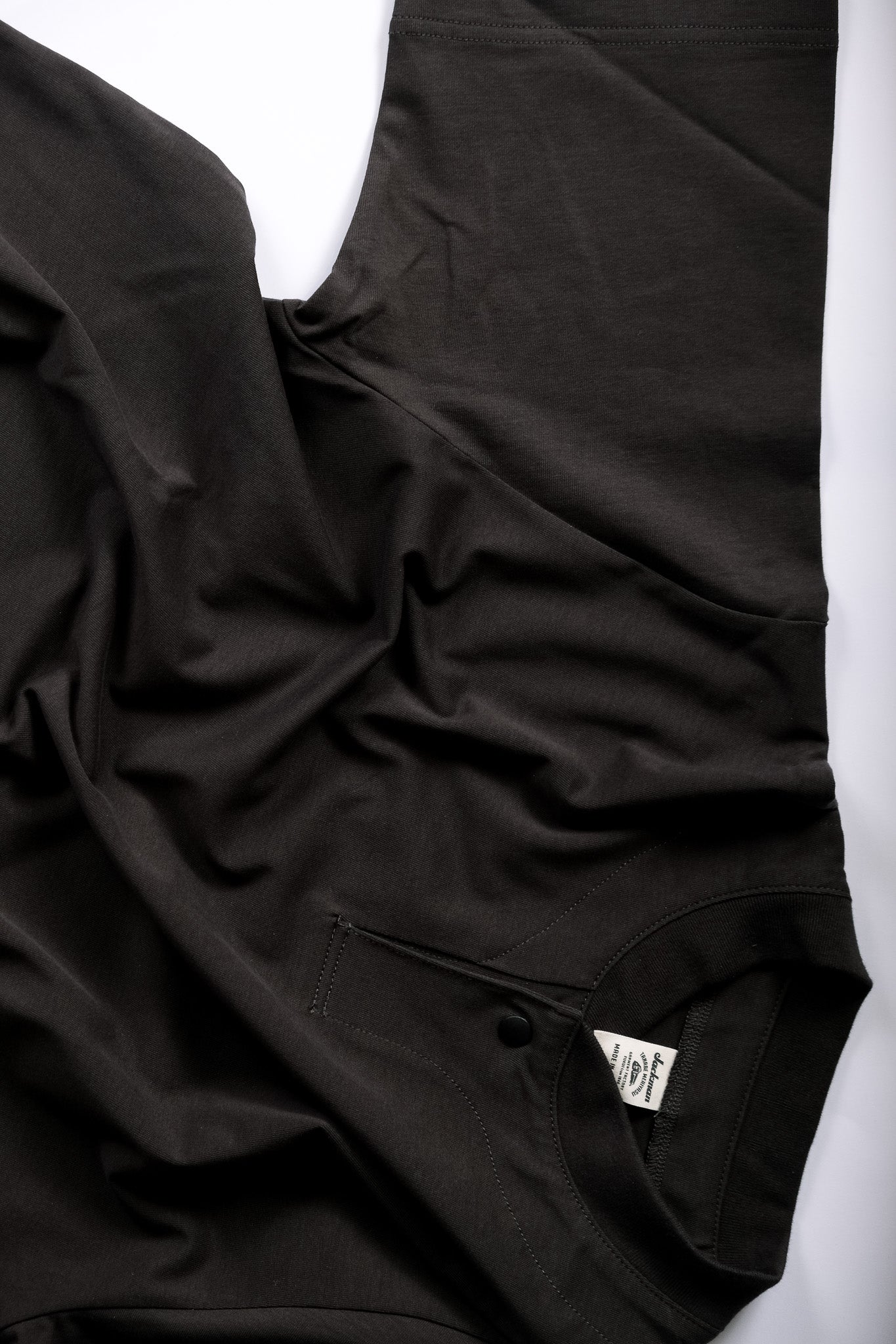 GRACE GJ NECK - SMOKY BLACK