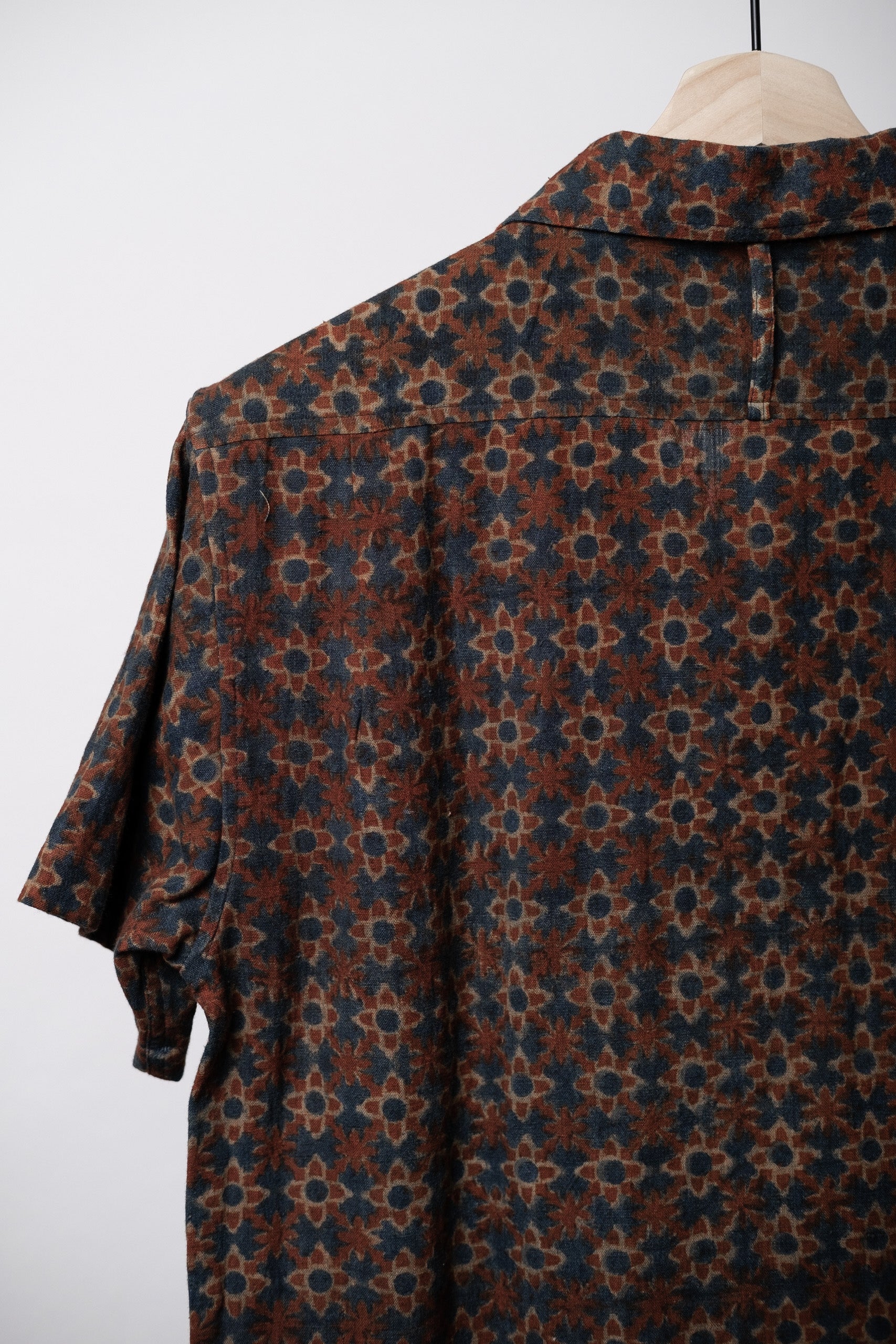 KHUSHI CAMP SHIRT - RUST FLORAL BLOCK